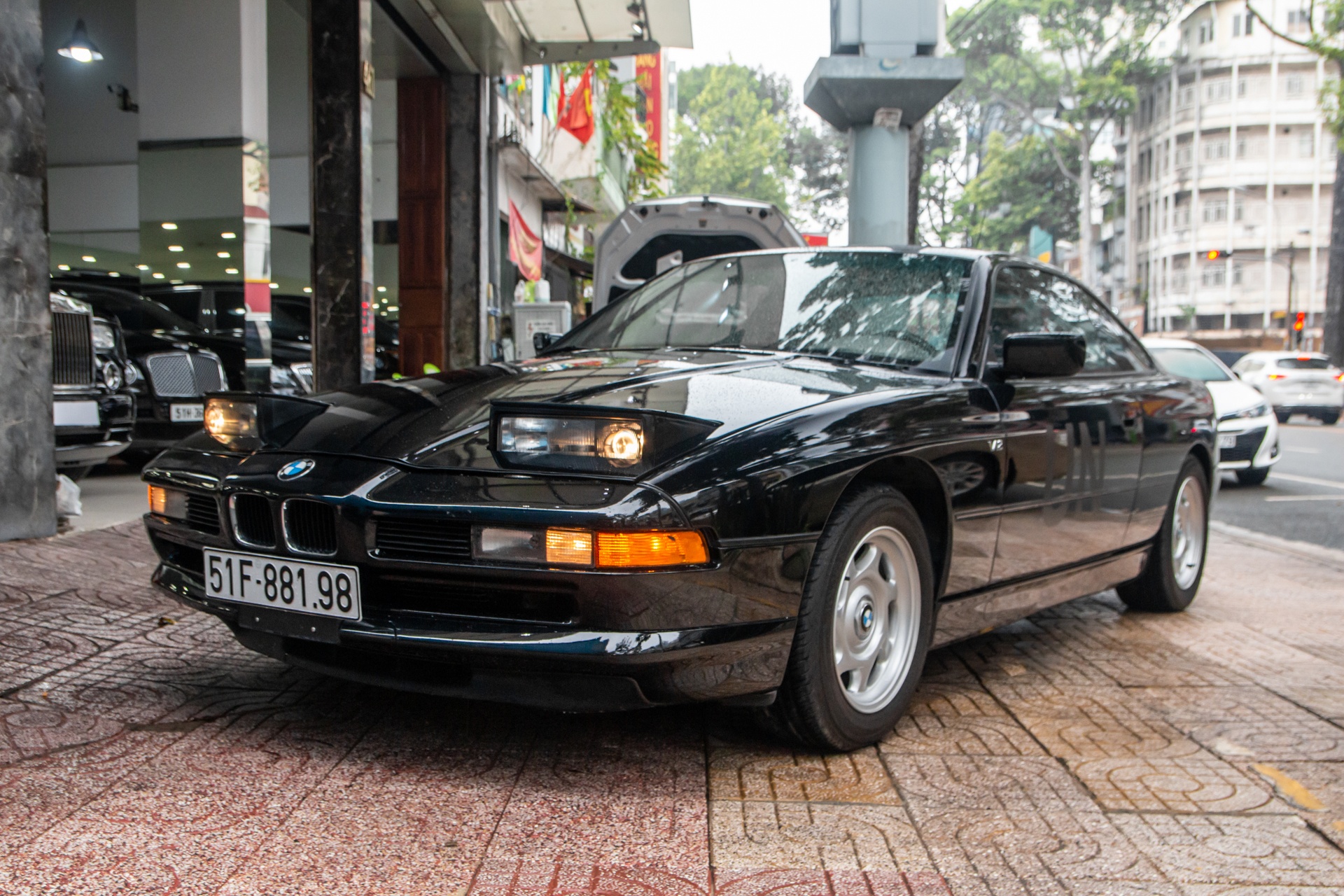 BMW 850i E31 doi 1990 anh 1