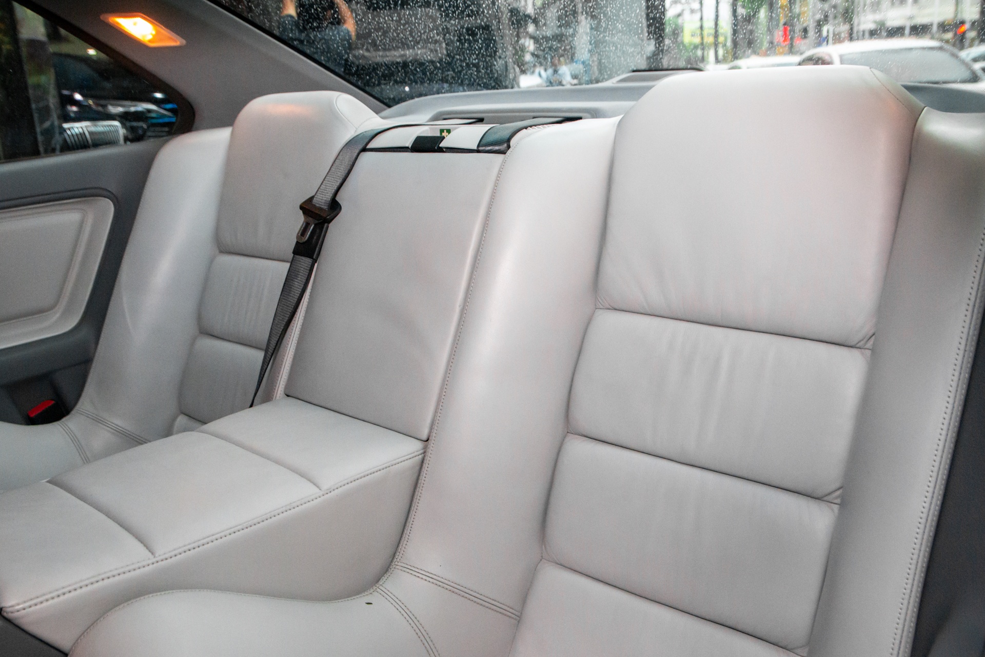 BMW 850i E31 doi 1990 anh 13