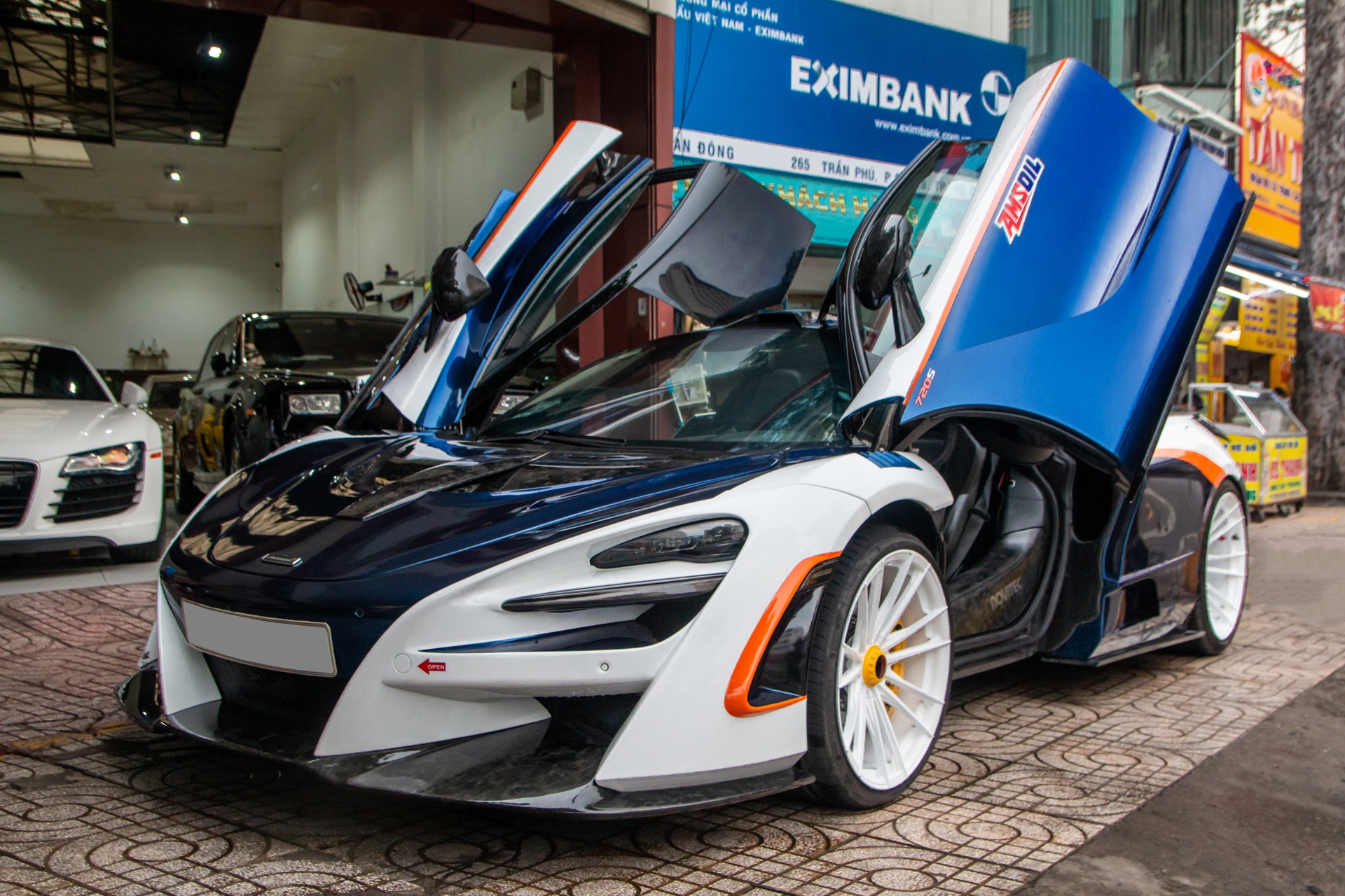 McLaren 720S ham ho voi goi do Novitec N-Largo tai TP.HCM hinh anh