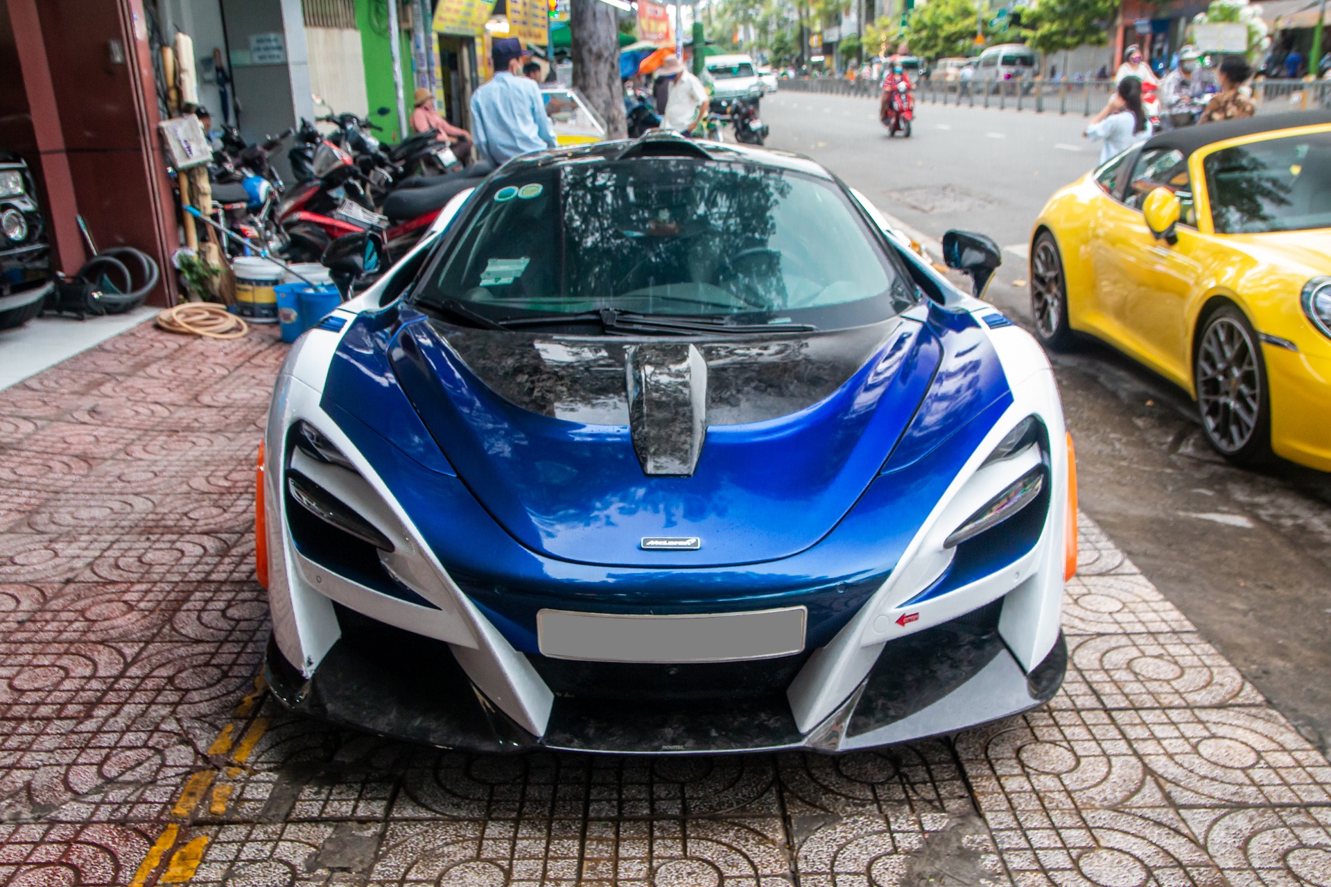 McLaren 720S anh 2
