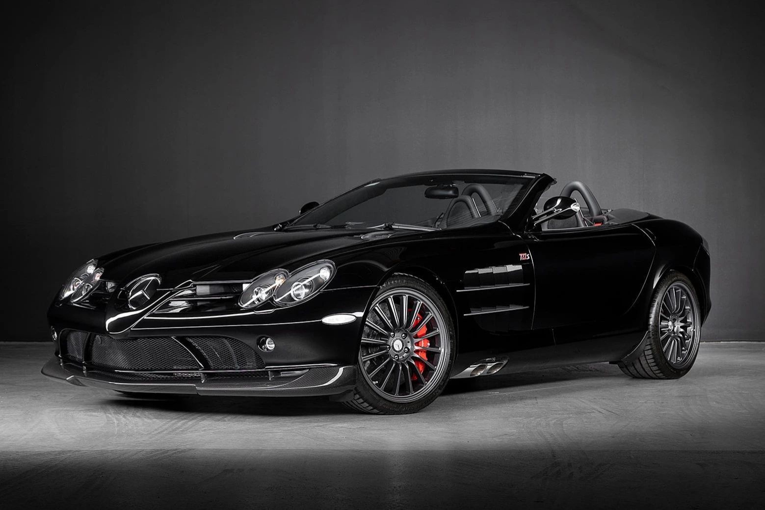 Hang hiem Mercedes-Benz SLR 722 S Roadster duoc ban dau gia hinh anh