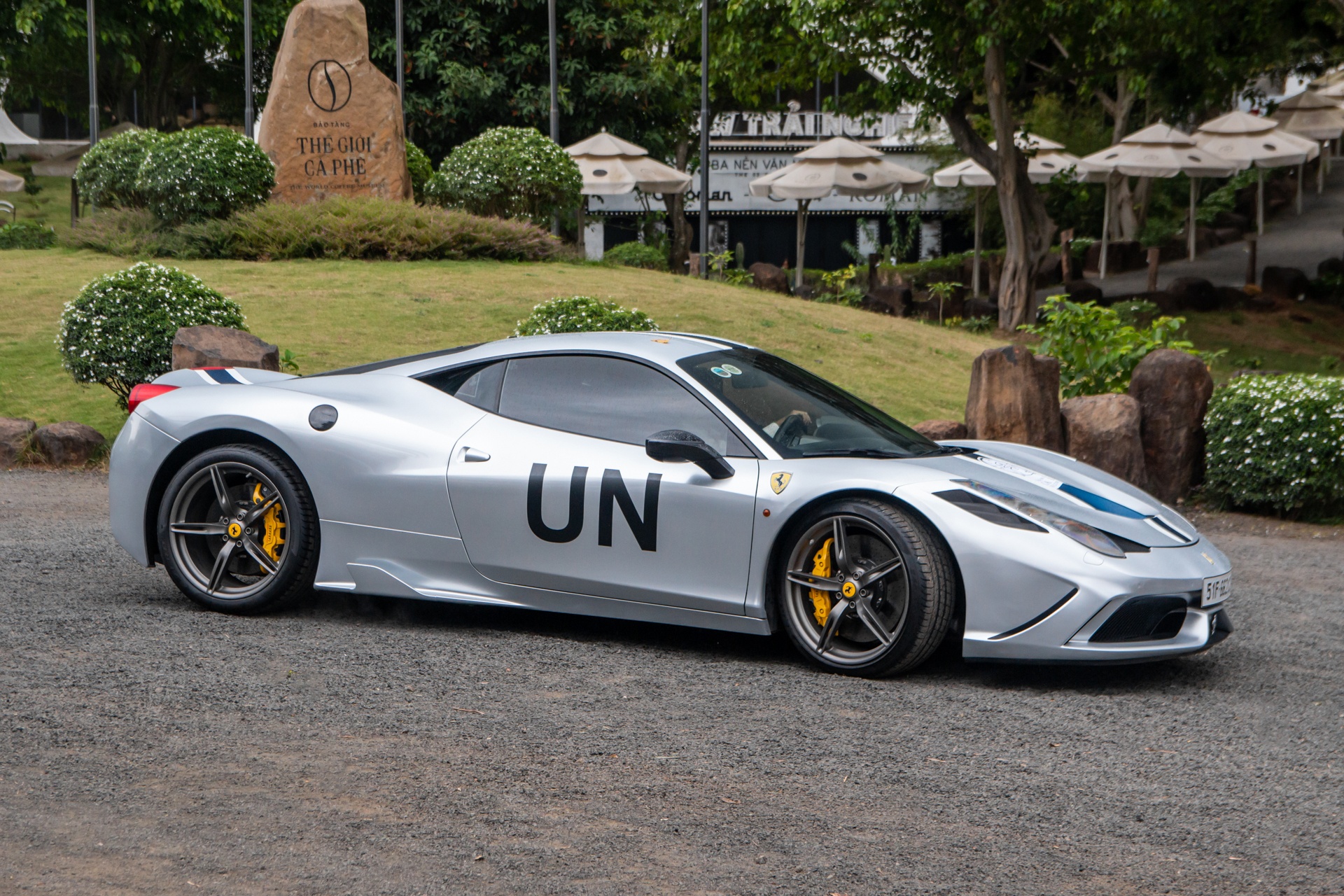 Ferrari 458 Speciale anh 3