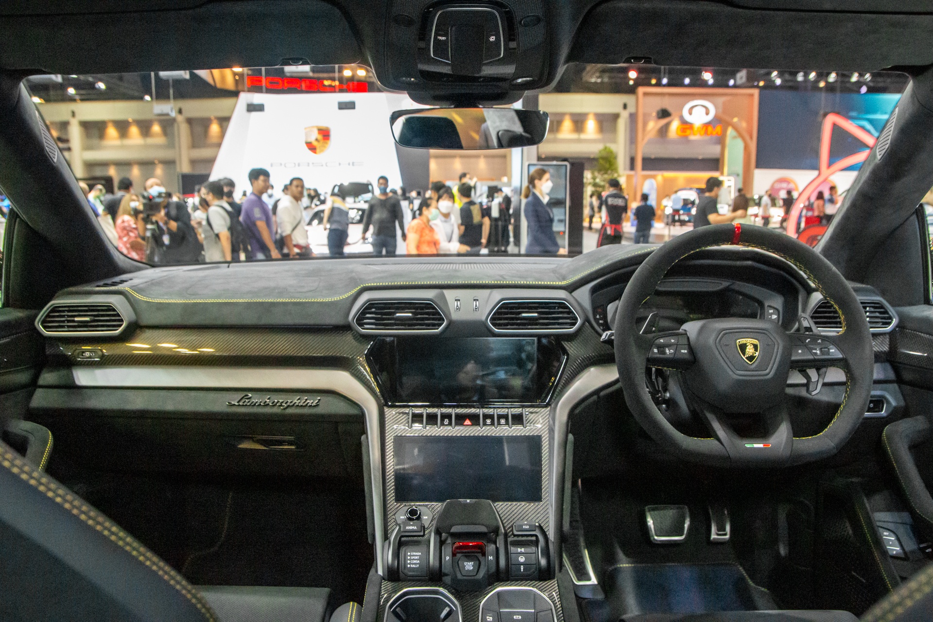 Lamborghini Urus Performante anh 8