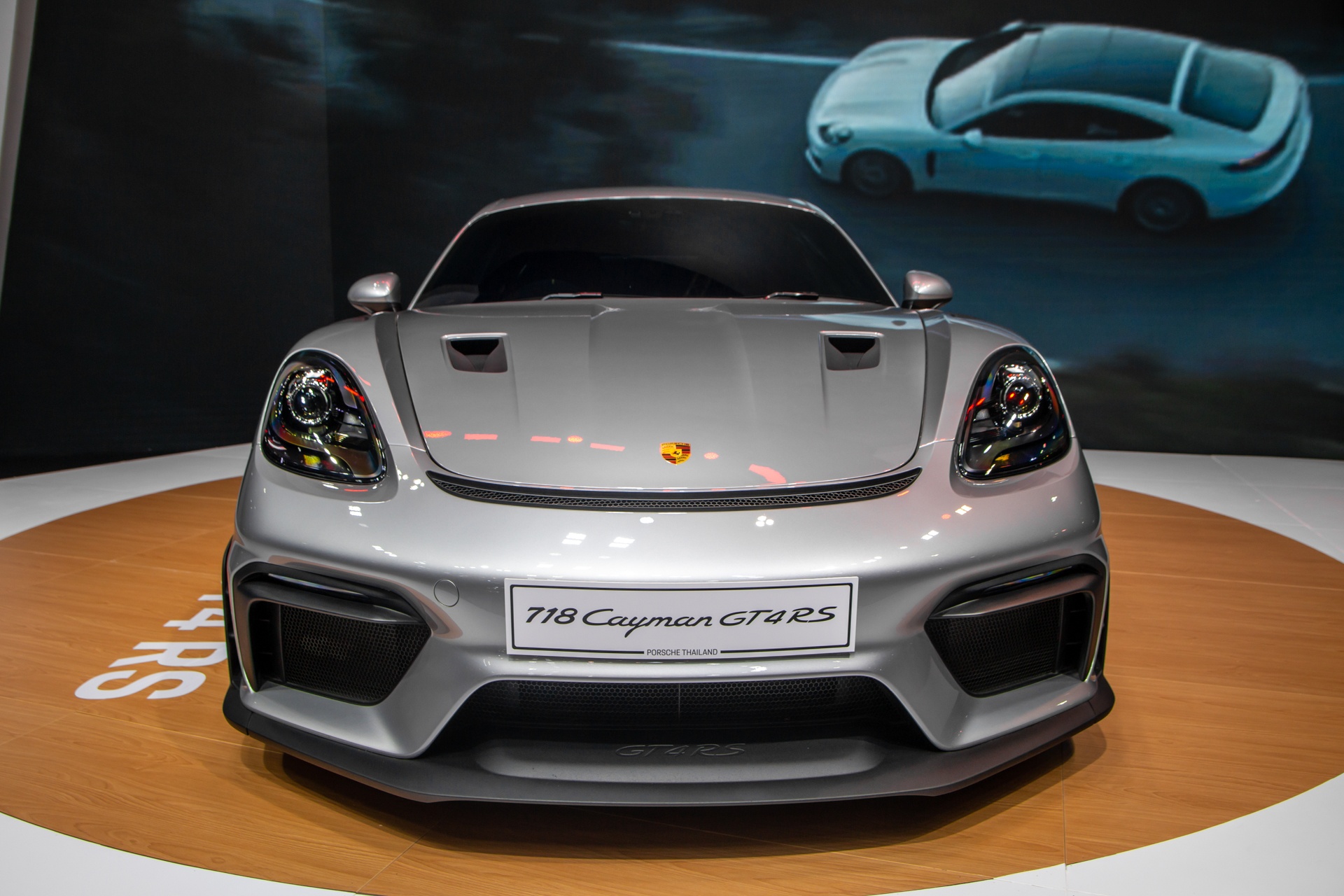 Porsche 718 Cayman GT4 RS ảnh 2 Porsche 718 Cayman GT4 RS anh 2