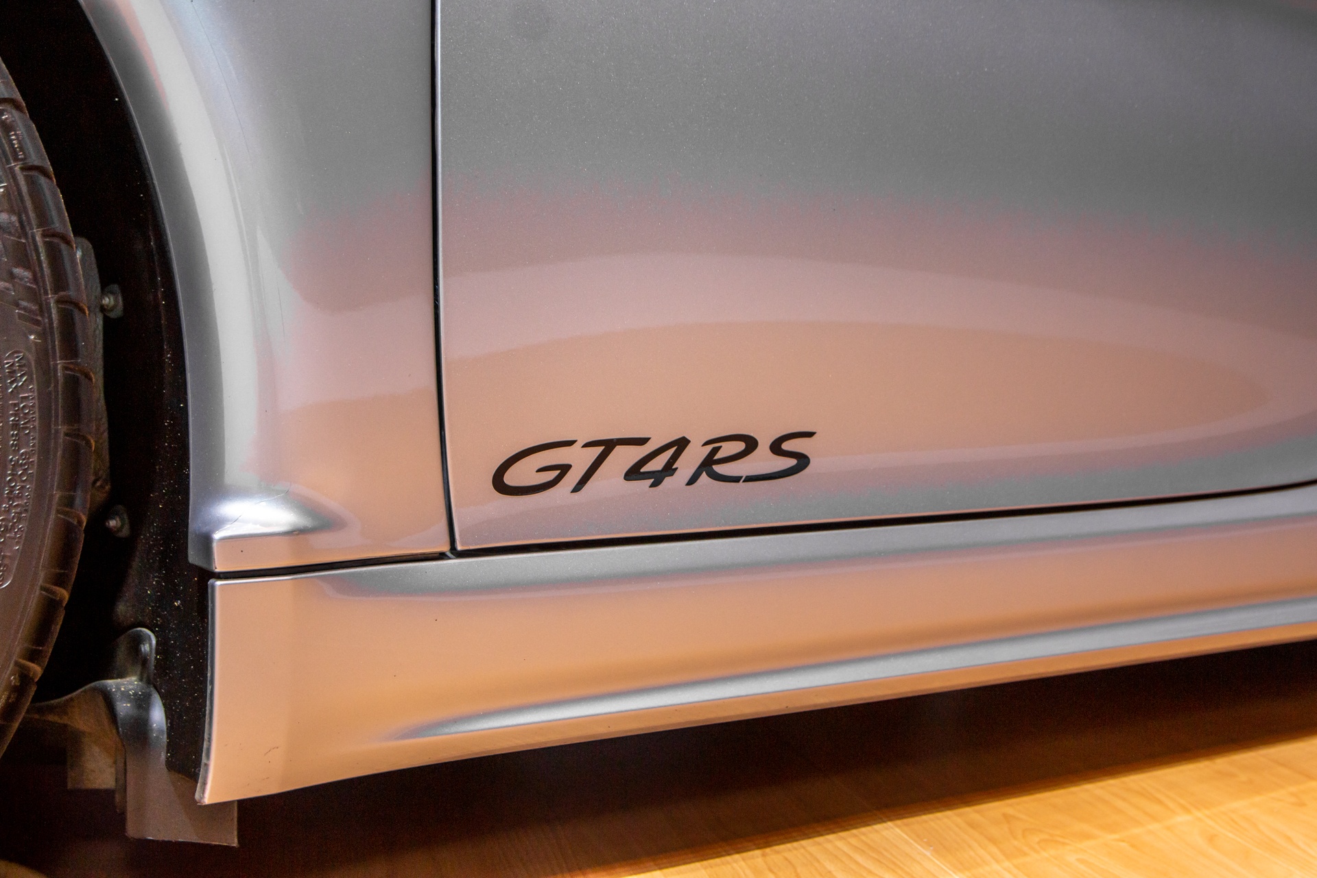 Porsche 718 Cayman GT4 RS ảnh 10 Porsche 718 Cayman GT4 RS anh 10