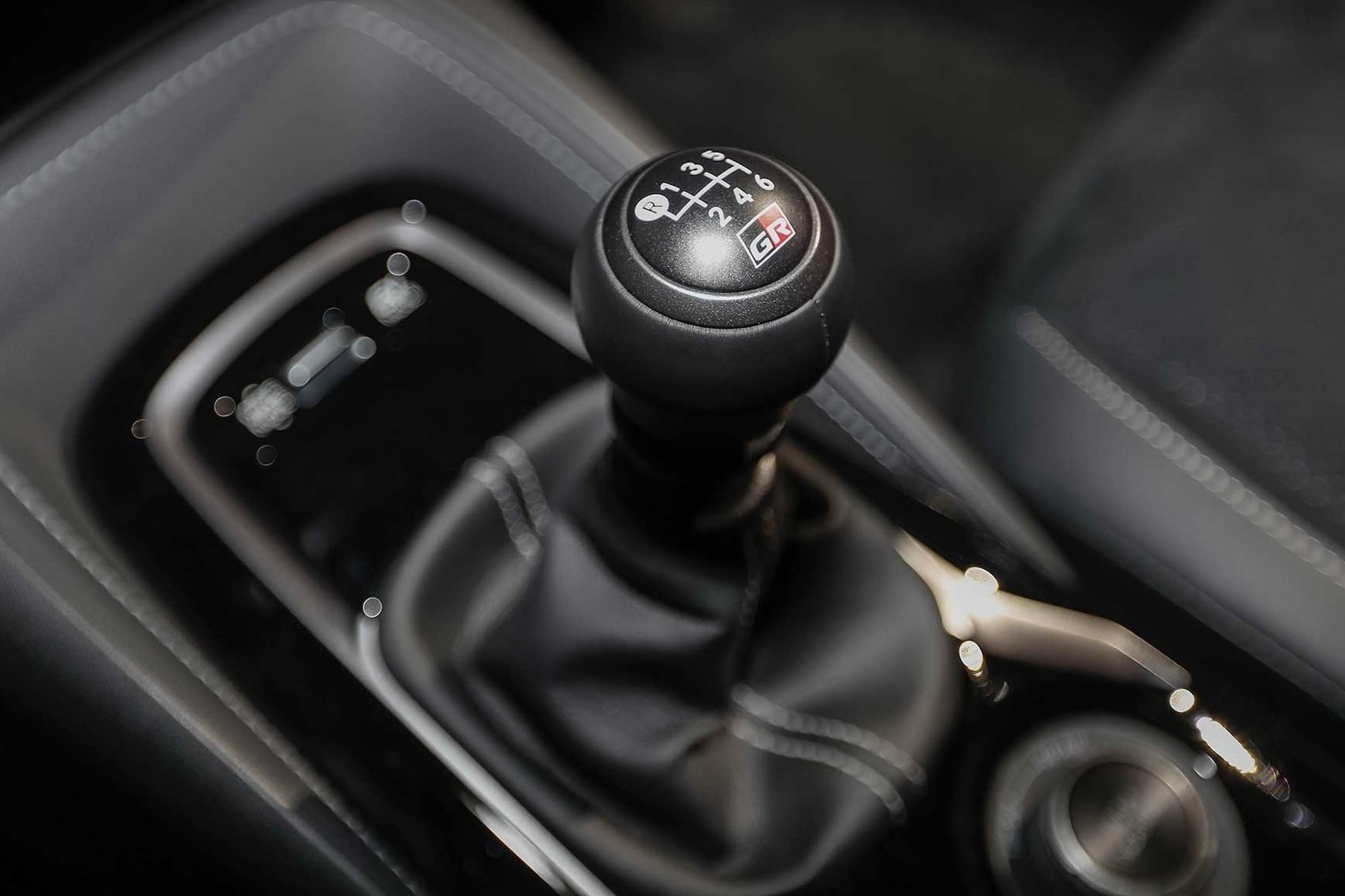 Toyota GR Corolla anh 9