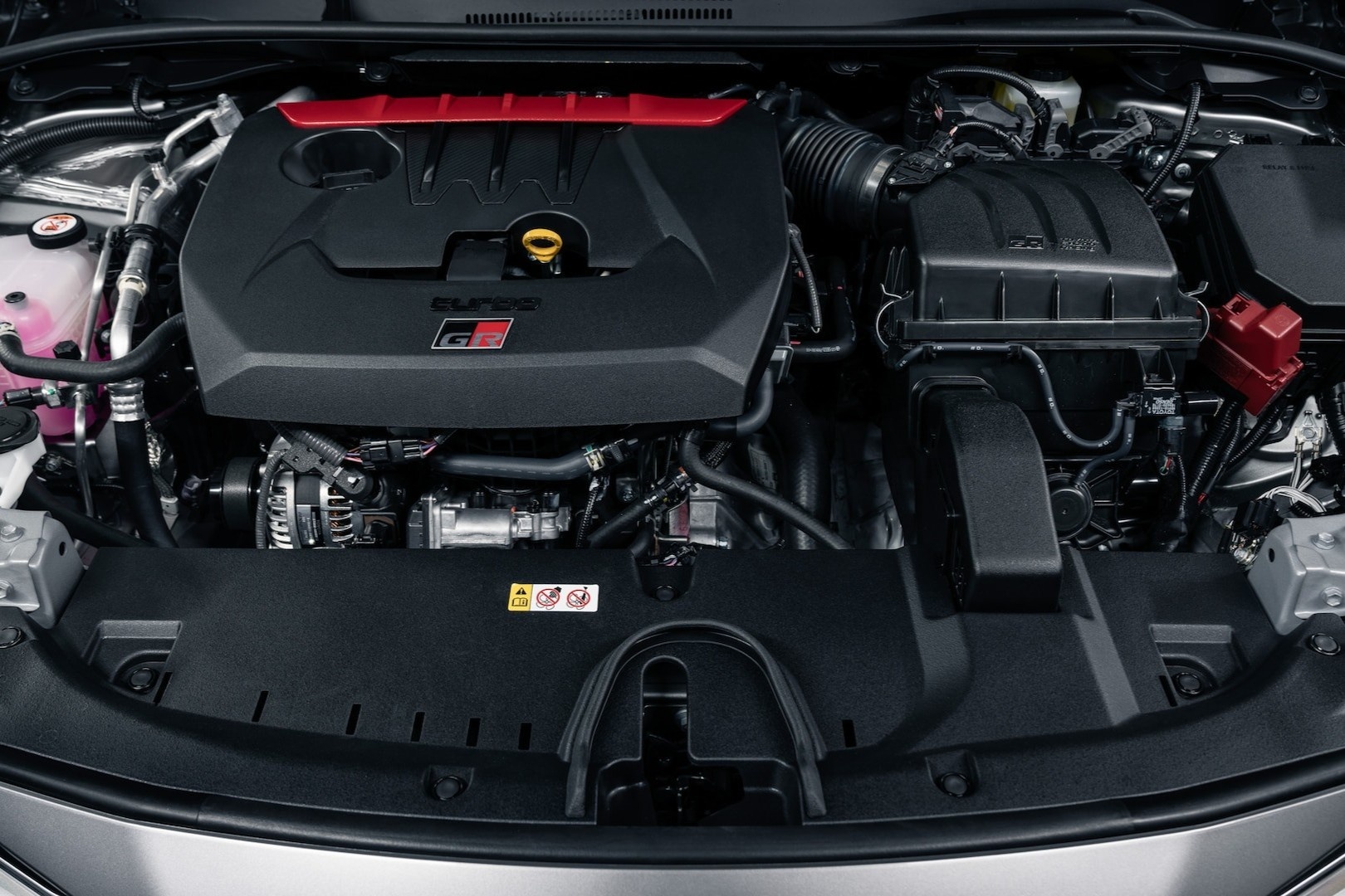 Toyota GR Corolla anh 8