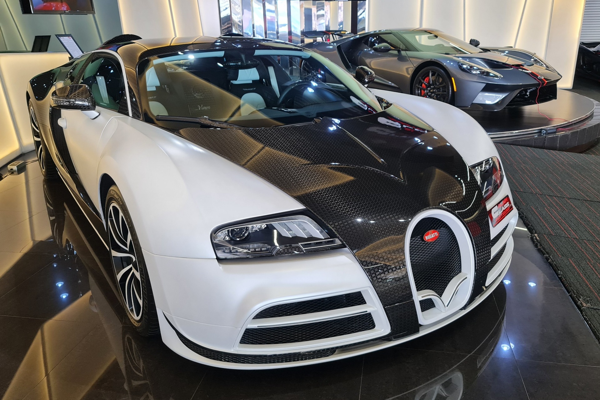 Ban do hang hiem cua sieu xe nuoc Phap hinh anh