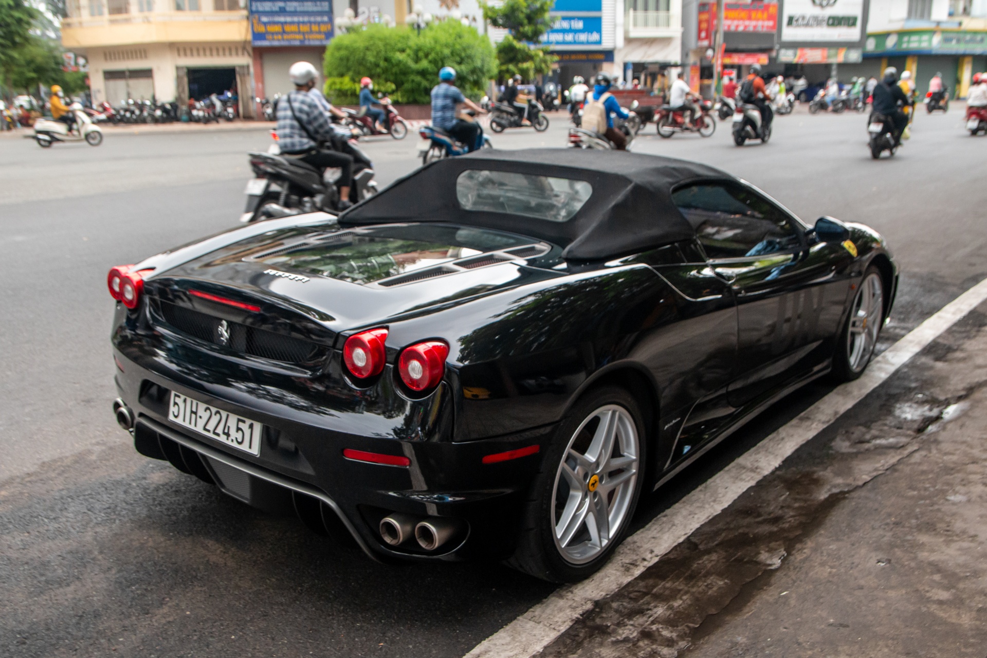Ferrari F430 Spider anh 4