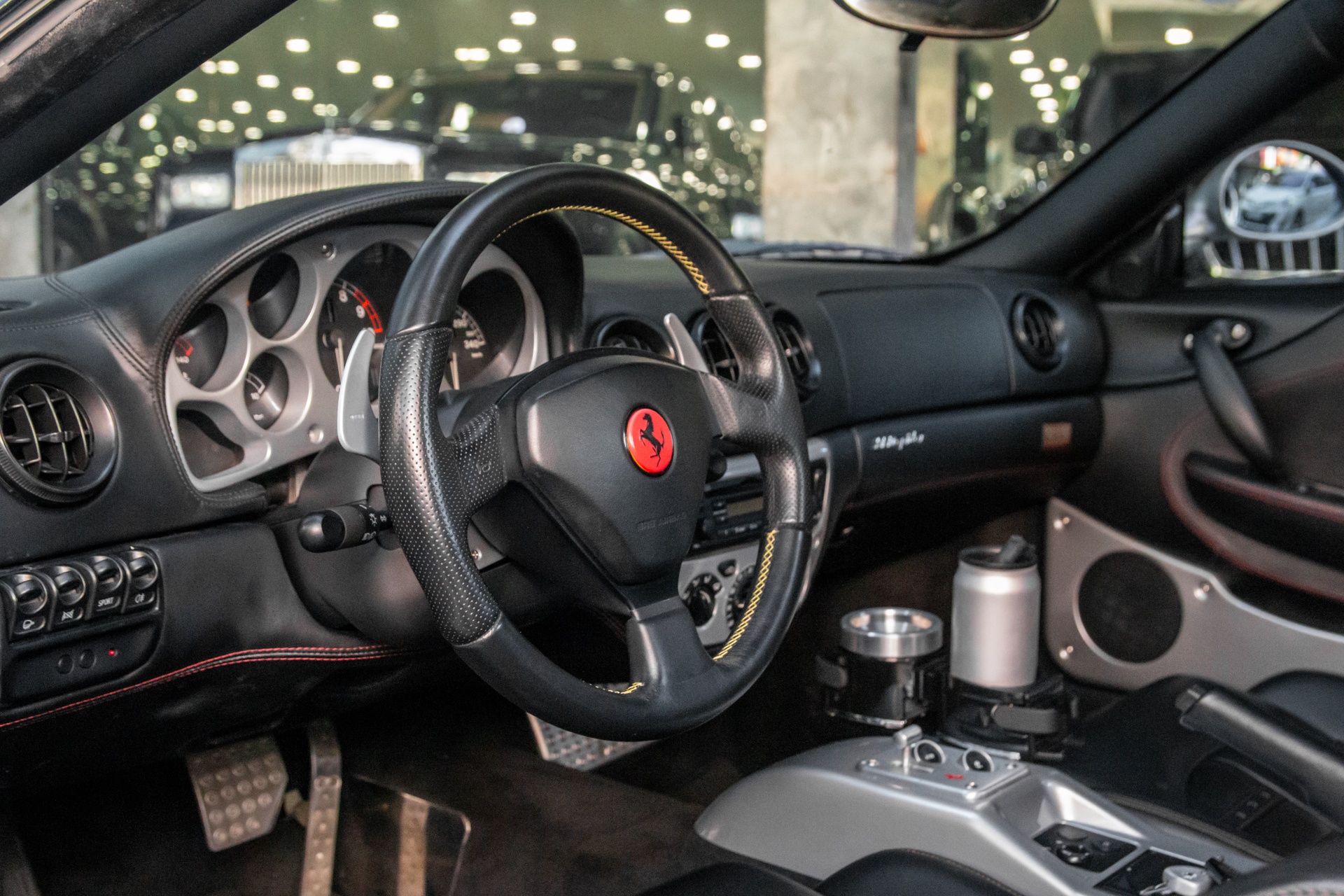 Ferrari 360 Spider anh 5