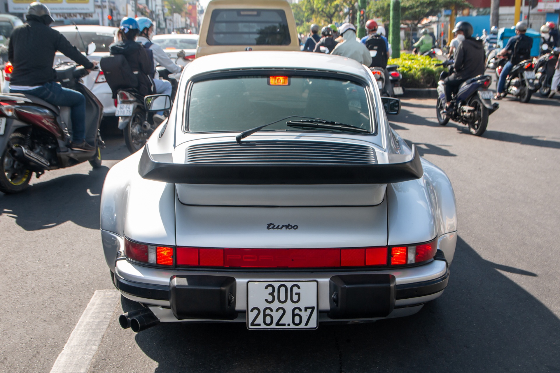 Porsche 930 Turbo anh 13
