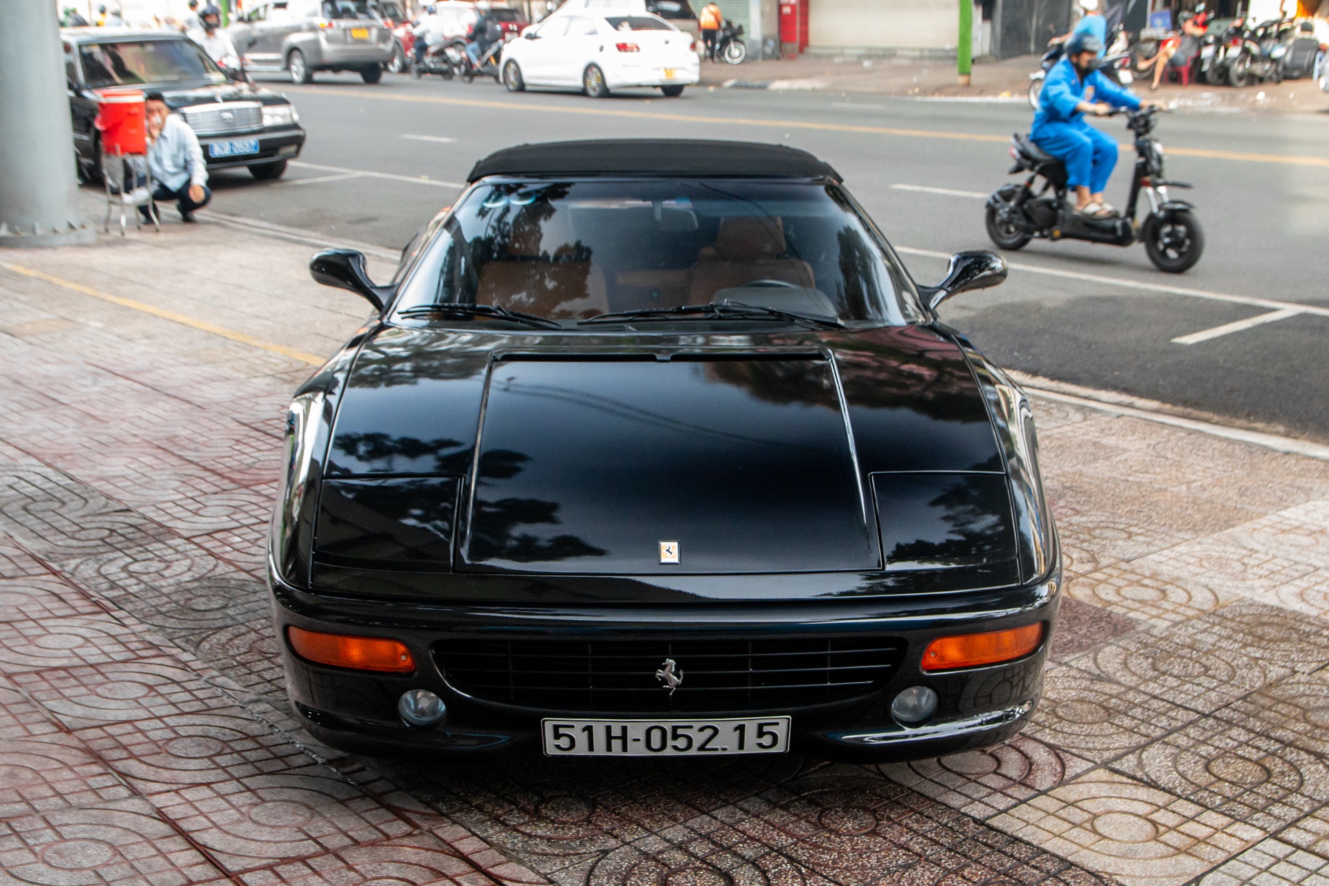 Ferrari 355 F1 Spider anh 3