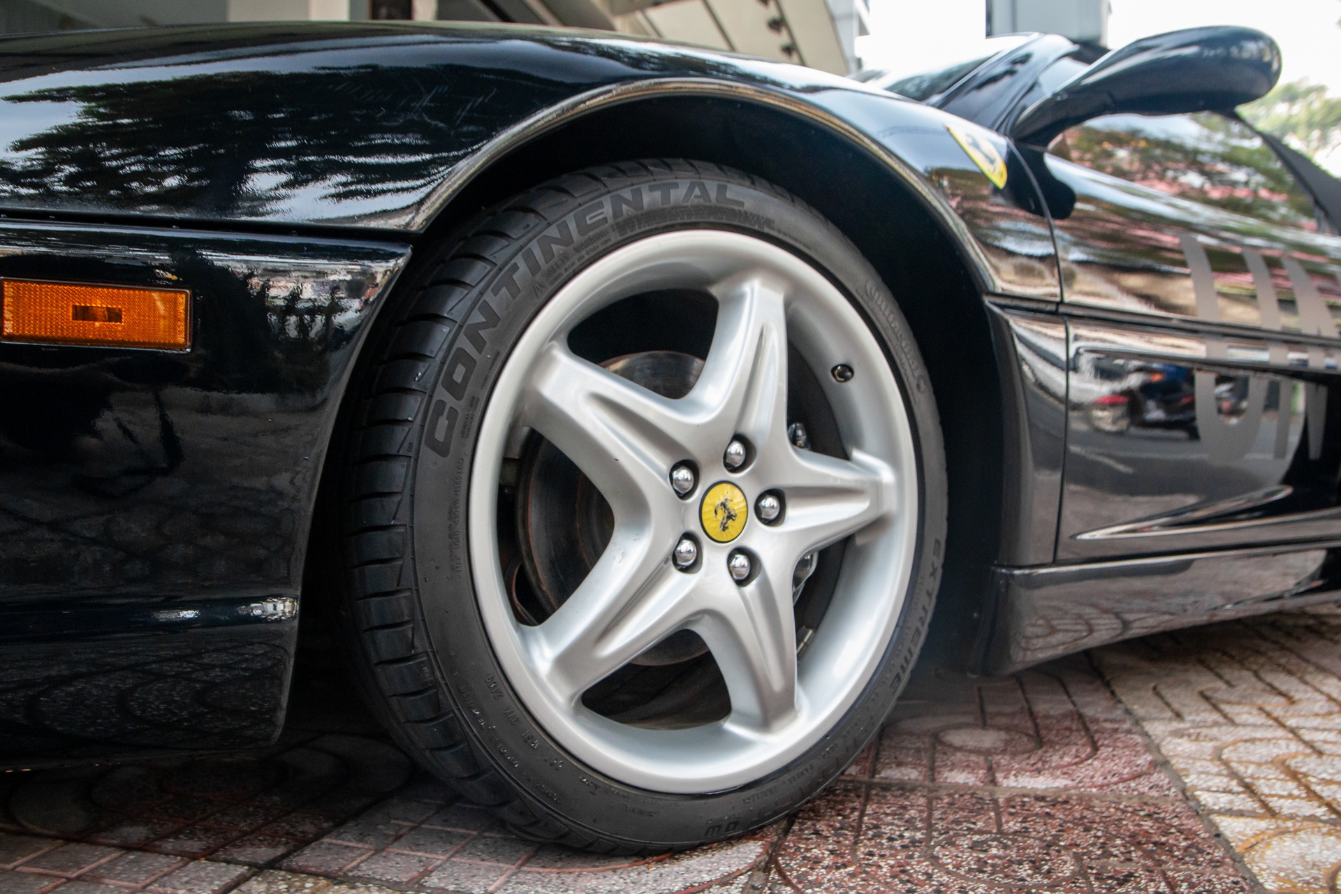 Ferrari 355 F1 Spider anh 6