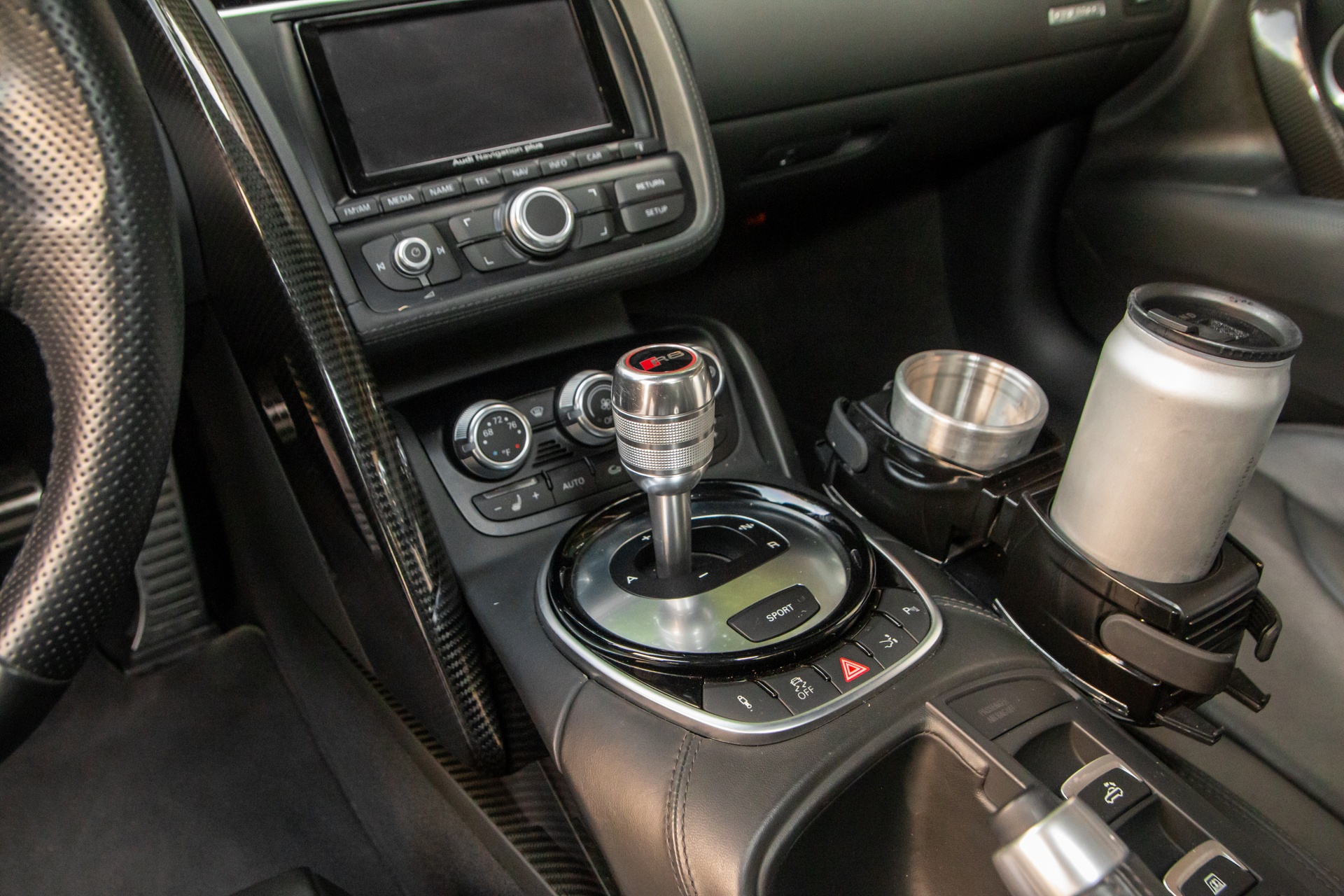 Audi R8 V10 Spyder anh 10