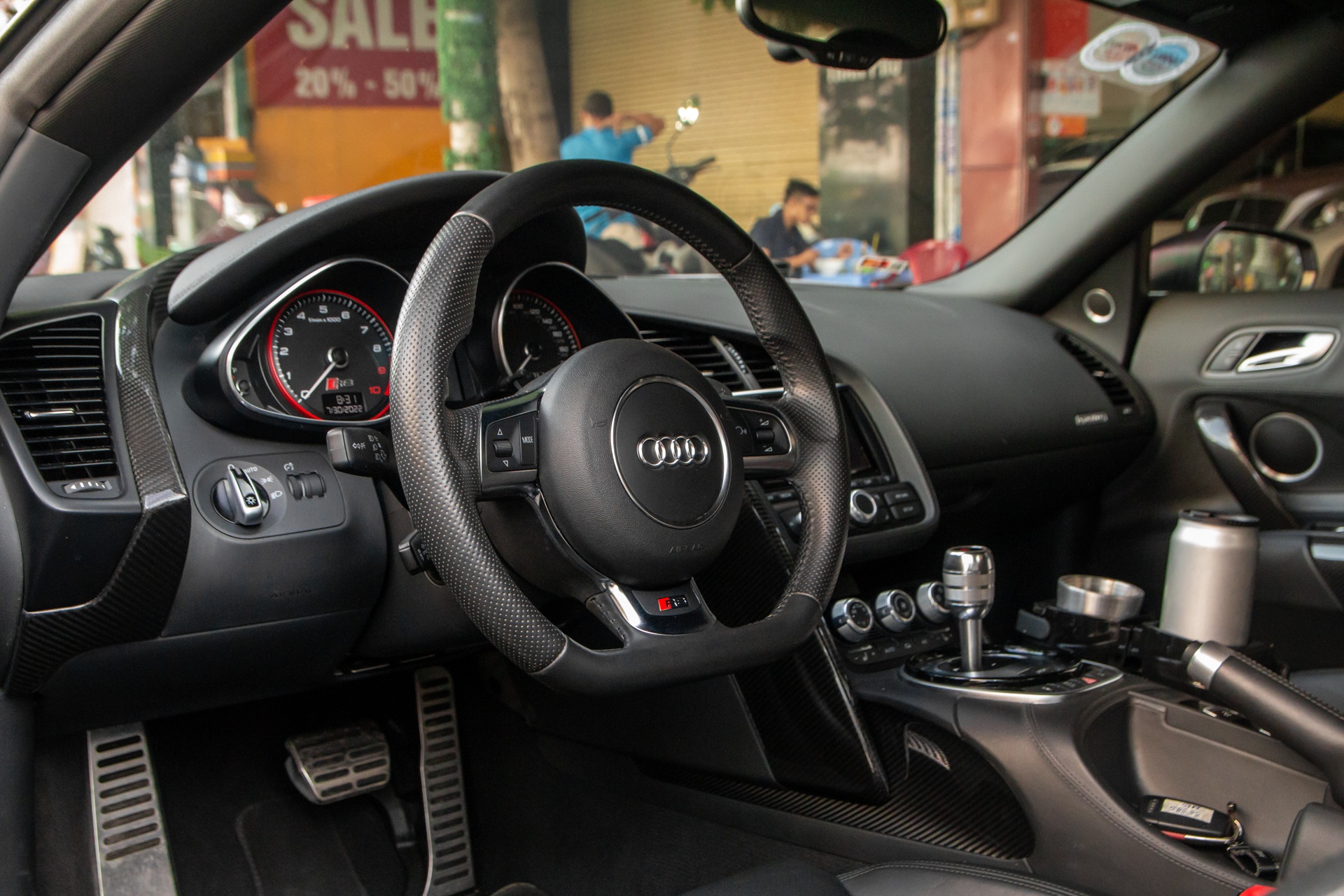 Audi R8 V10 Spyder anh 7