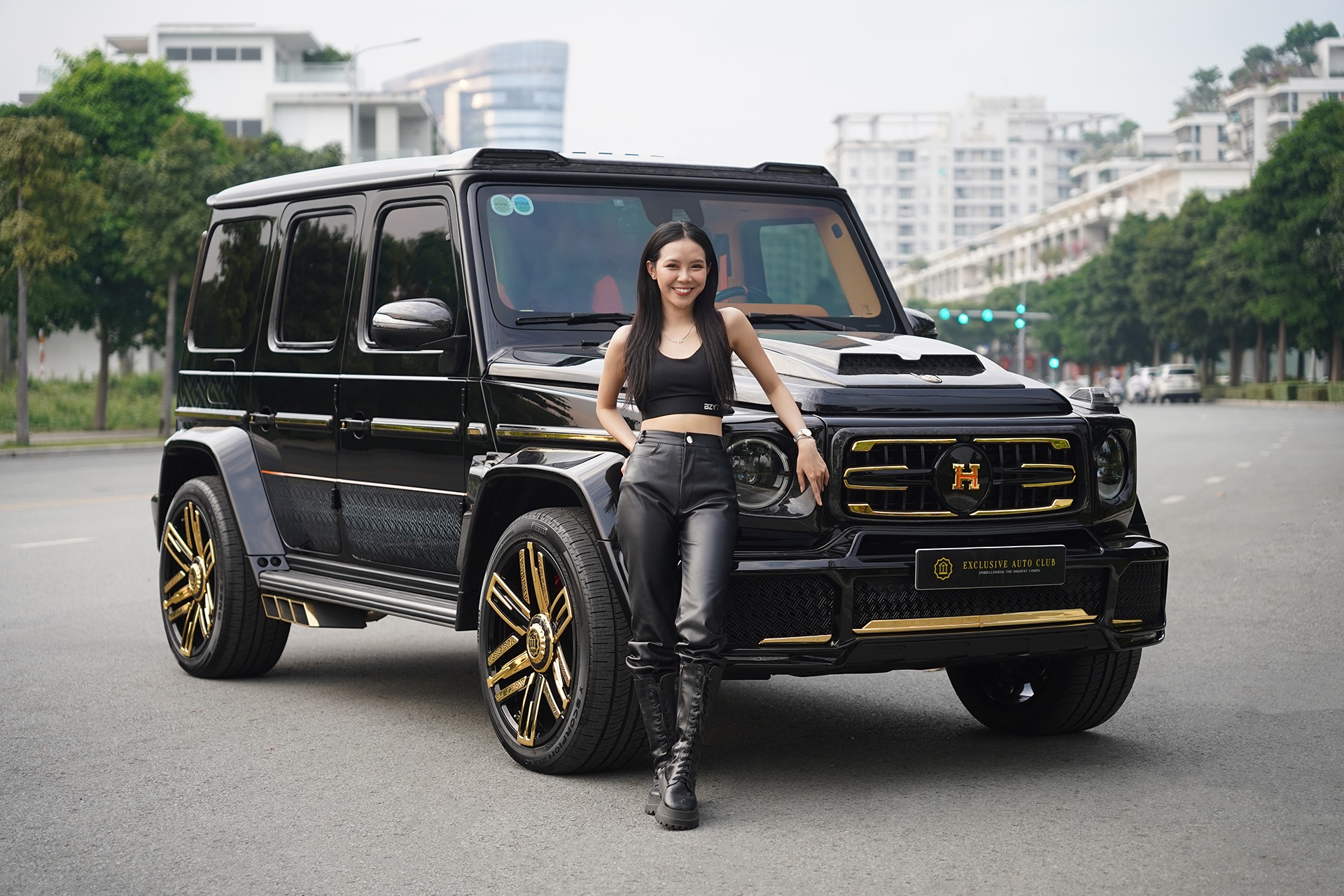 Kham pha ban do Mercedes-AMG G 63 ma vang tri gia 3 ty dong hinh anh