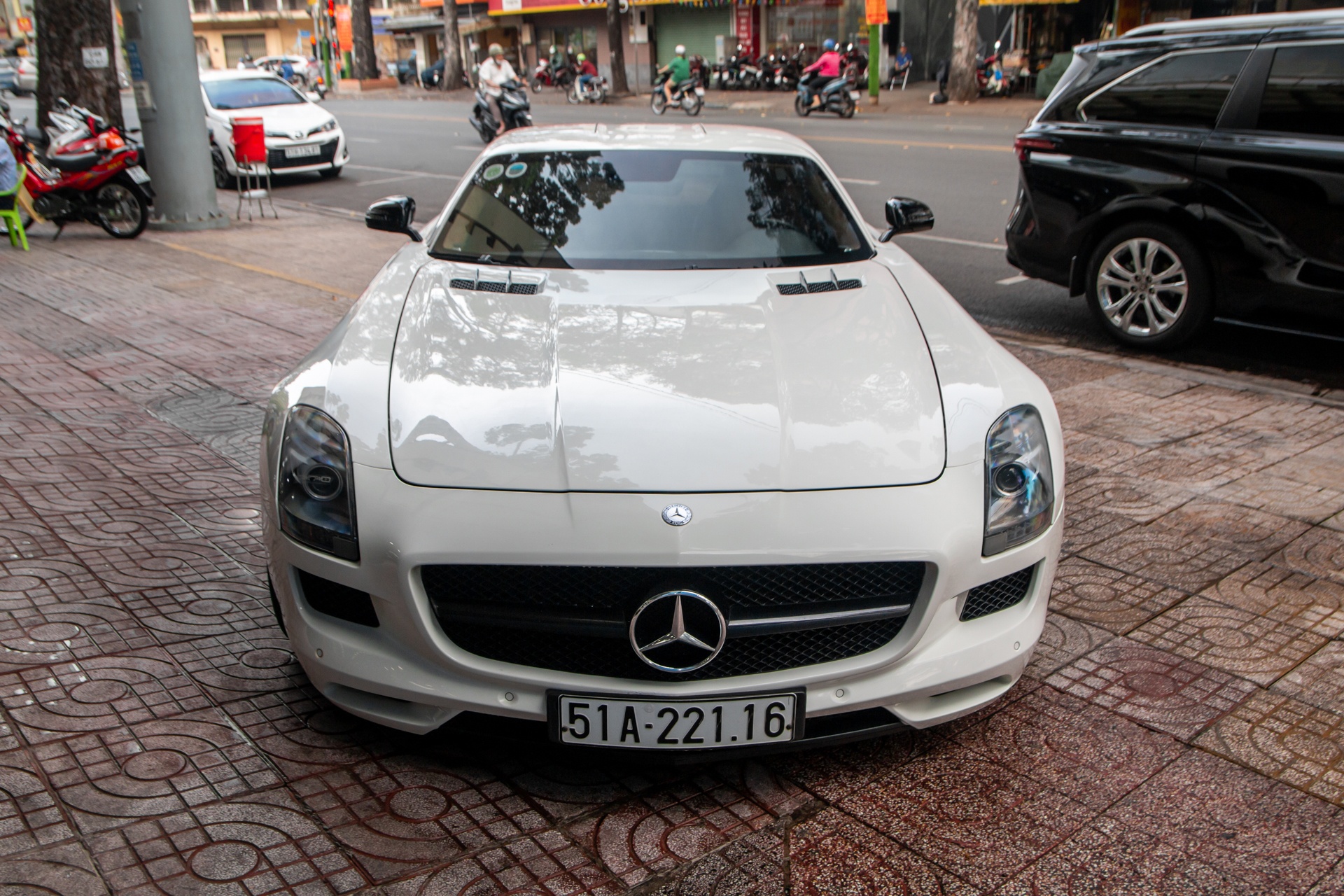 Mercedes-AMG SLS anh 3