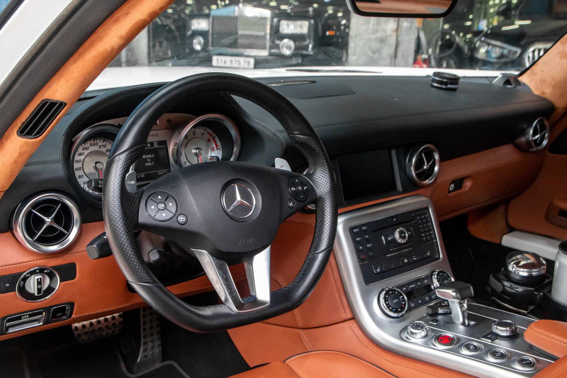 Mercedes-AMG SLS anh 6