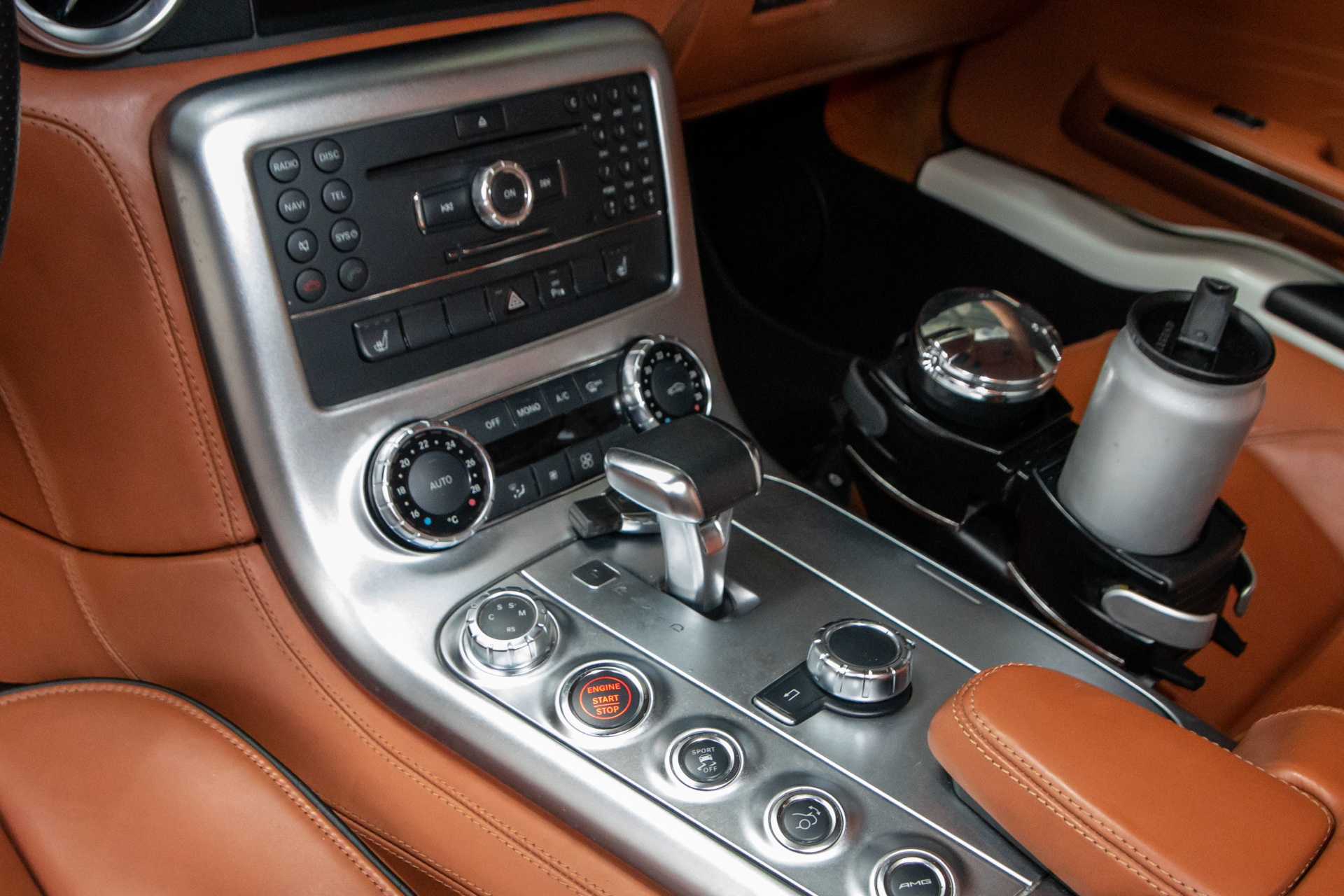 Mercedes-AMG SLS anh 8