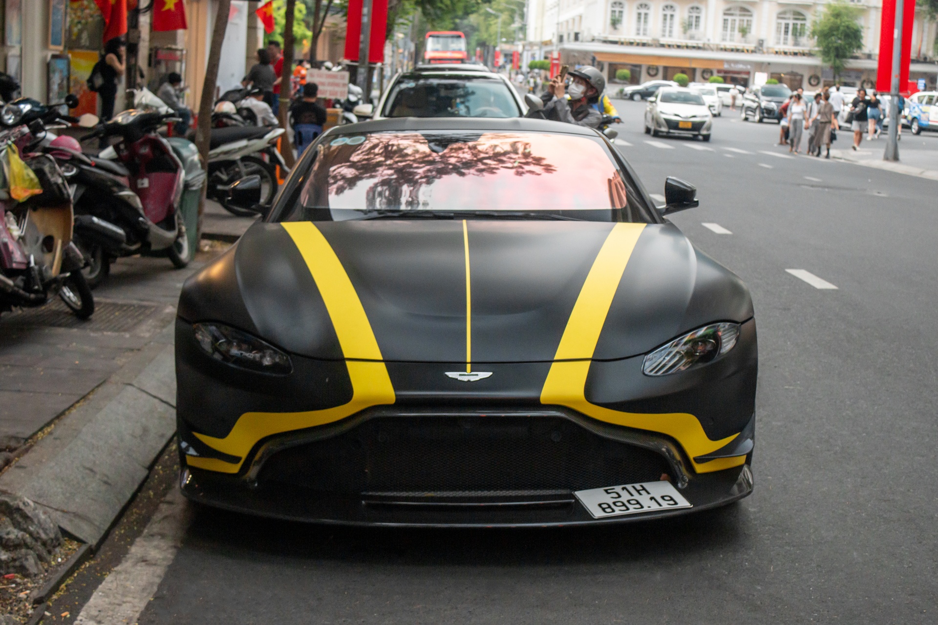 Aston Martin V8 Vantage ảnh 2 Aston Martin V8 Vantage anh 2
