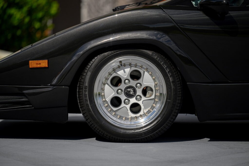 Lamborghini Countach anh 5
