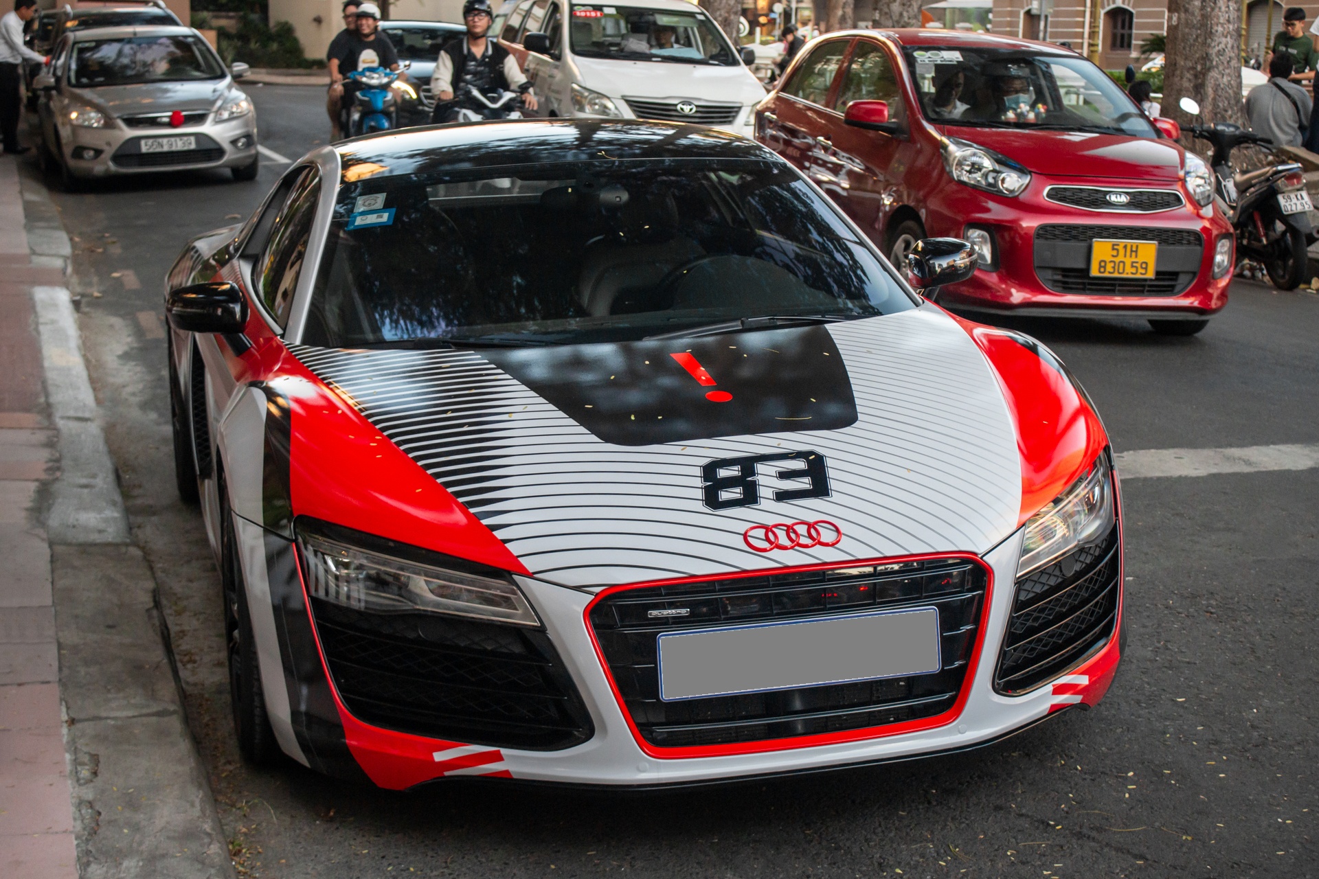 Audi R8 V8 so san doc nhat Viet Nam lot xac voi dien mao moi hinh anh