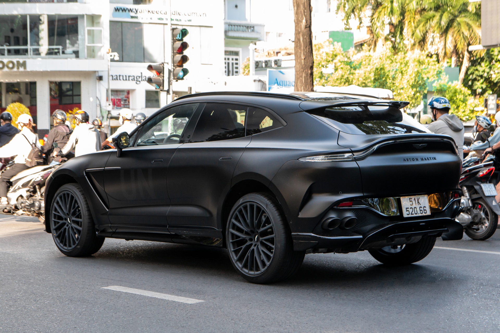 Aston Martin DBX707 ảnh 2 Aston Martin DBX707 anh 2