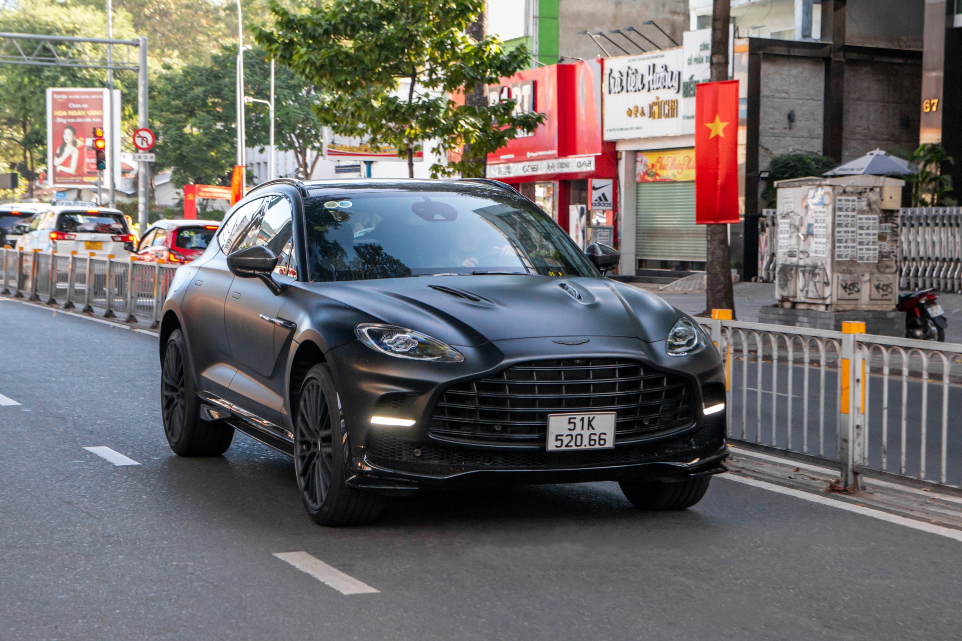 Aston Martin DBX707 ảnh 3 Aston Martin DBX707 anh 3