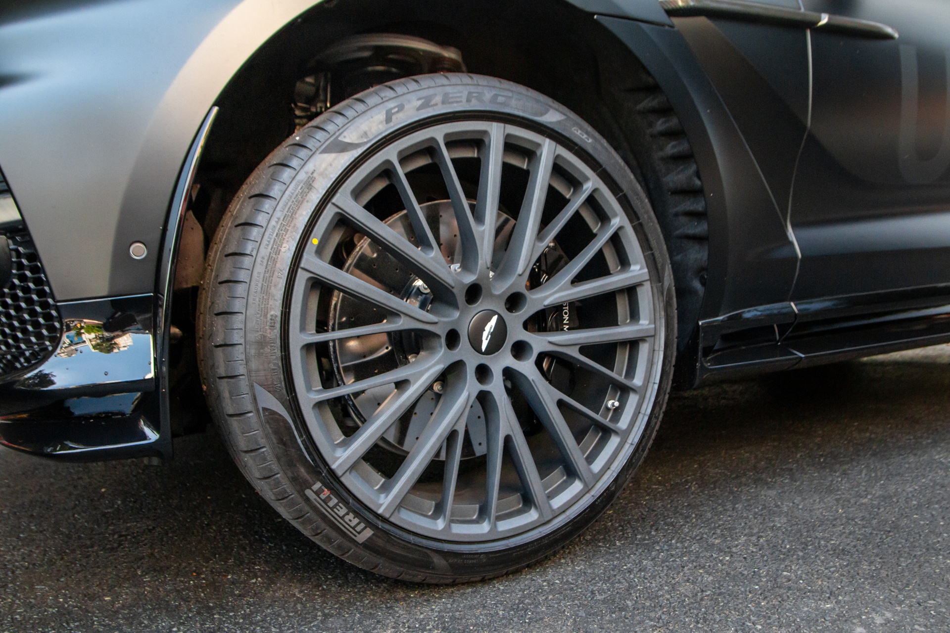 Aston Martin DBX707 ảnh 4 Aston Martin DBX707 anh 4