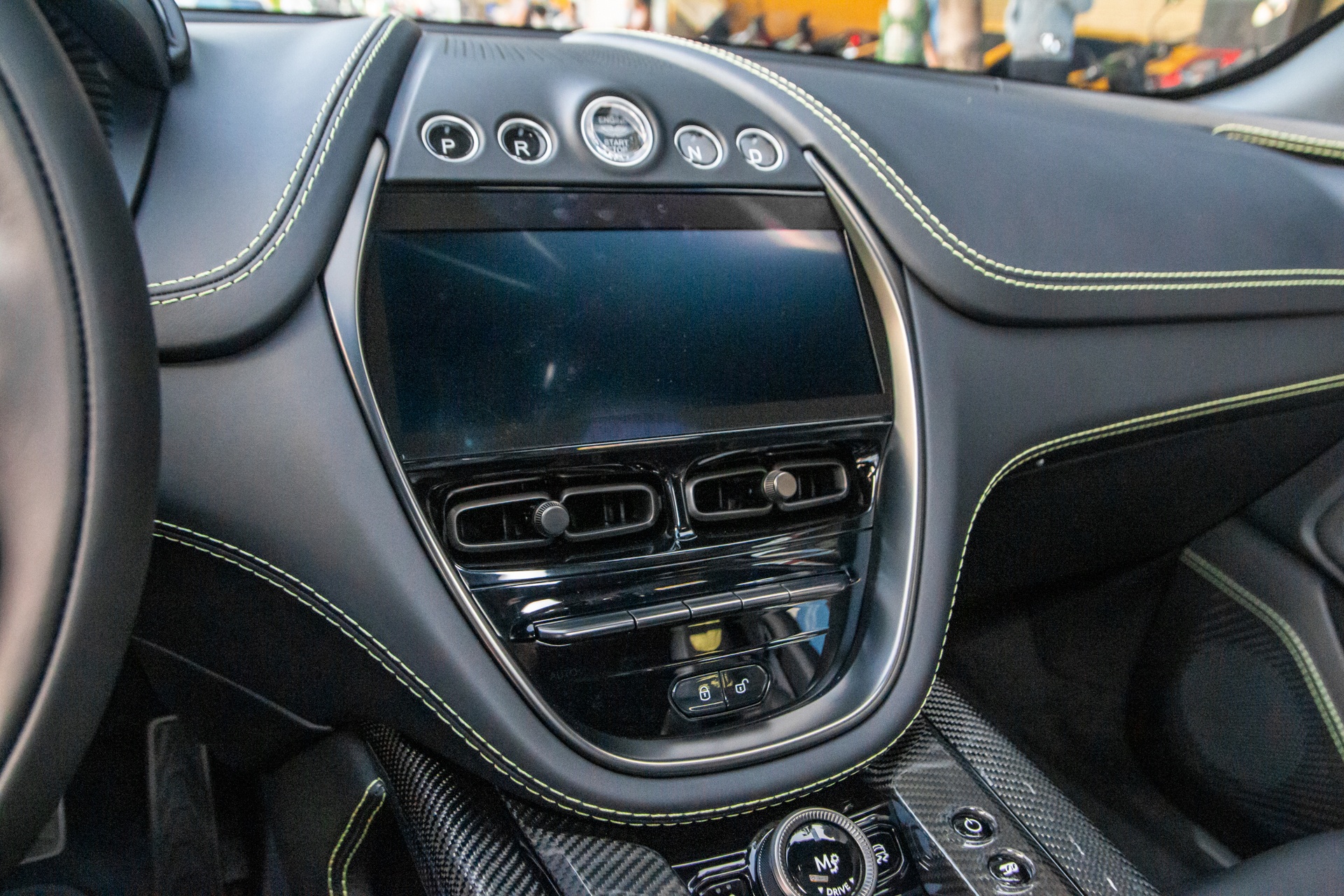 Aston Martin DBX707 ảnh 8 Aston Martin DBX707 anh 8
