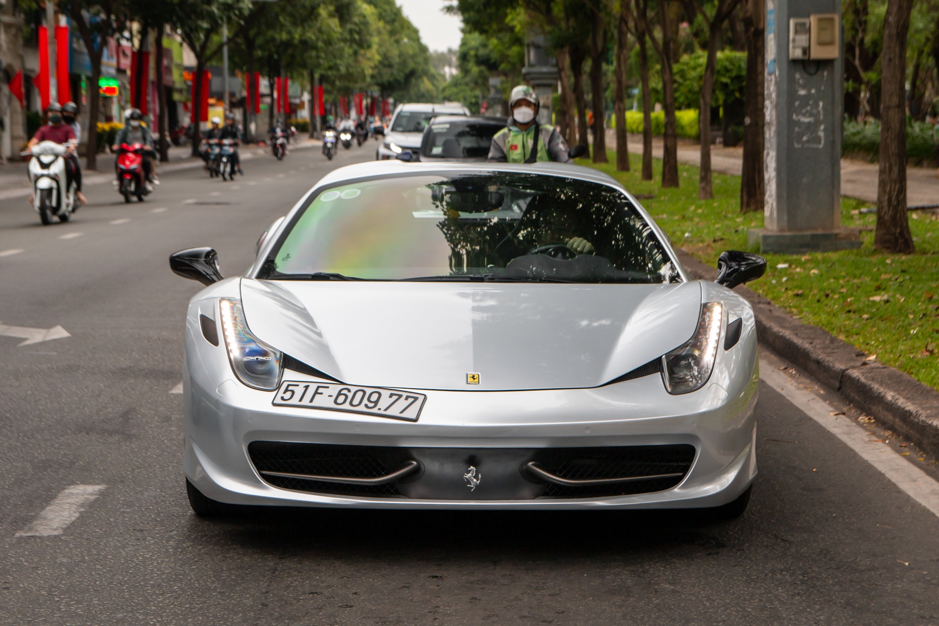 Ferrari 458 Spider anh 1