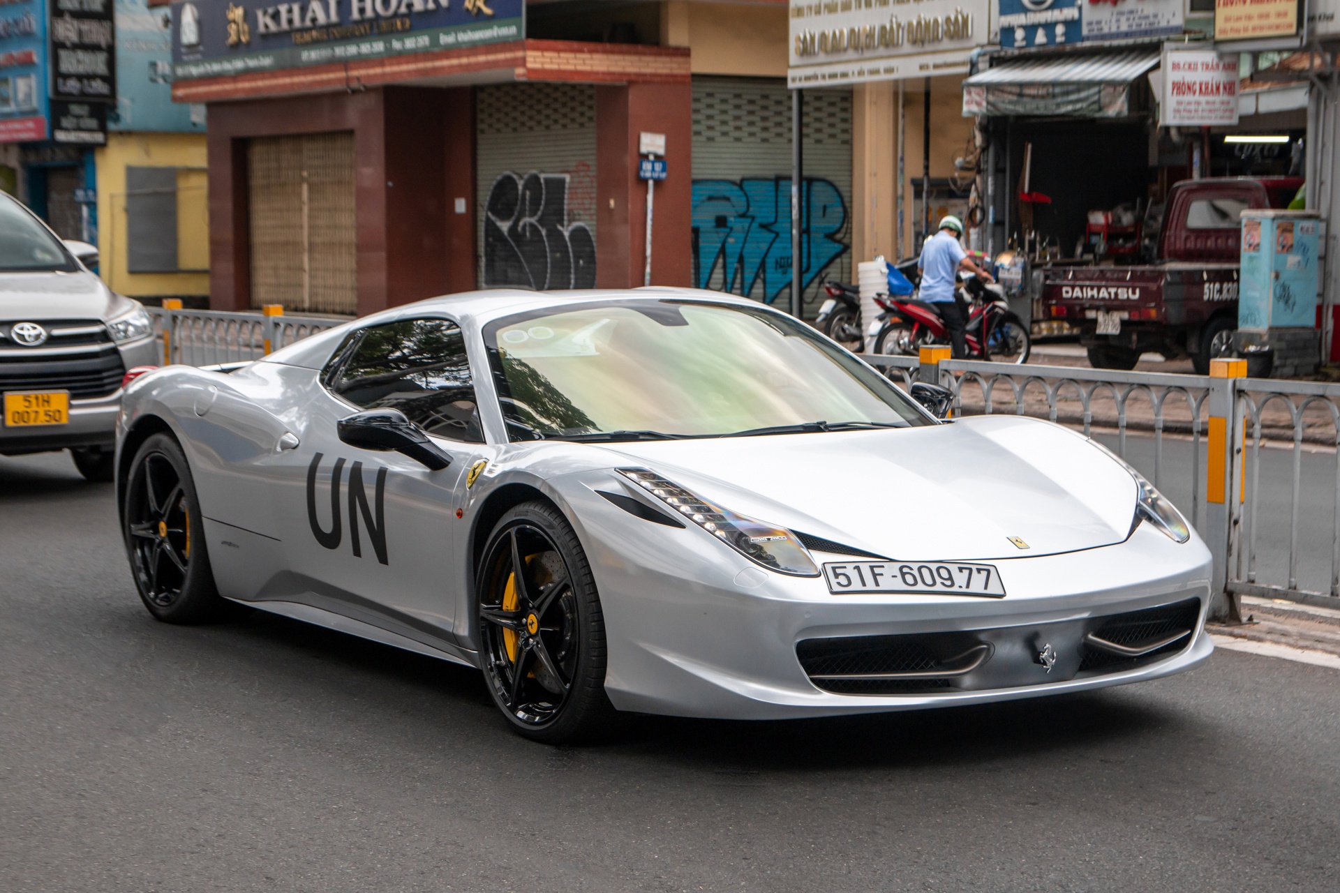 Ferrari 458 Spider hang hiem duoc lam moi ngoai that hinh anh