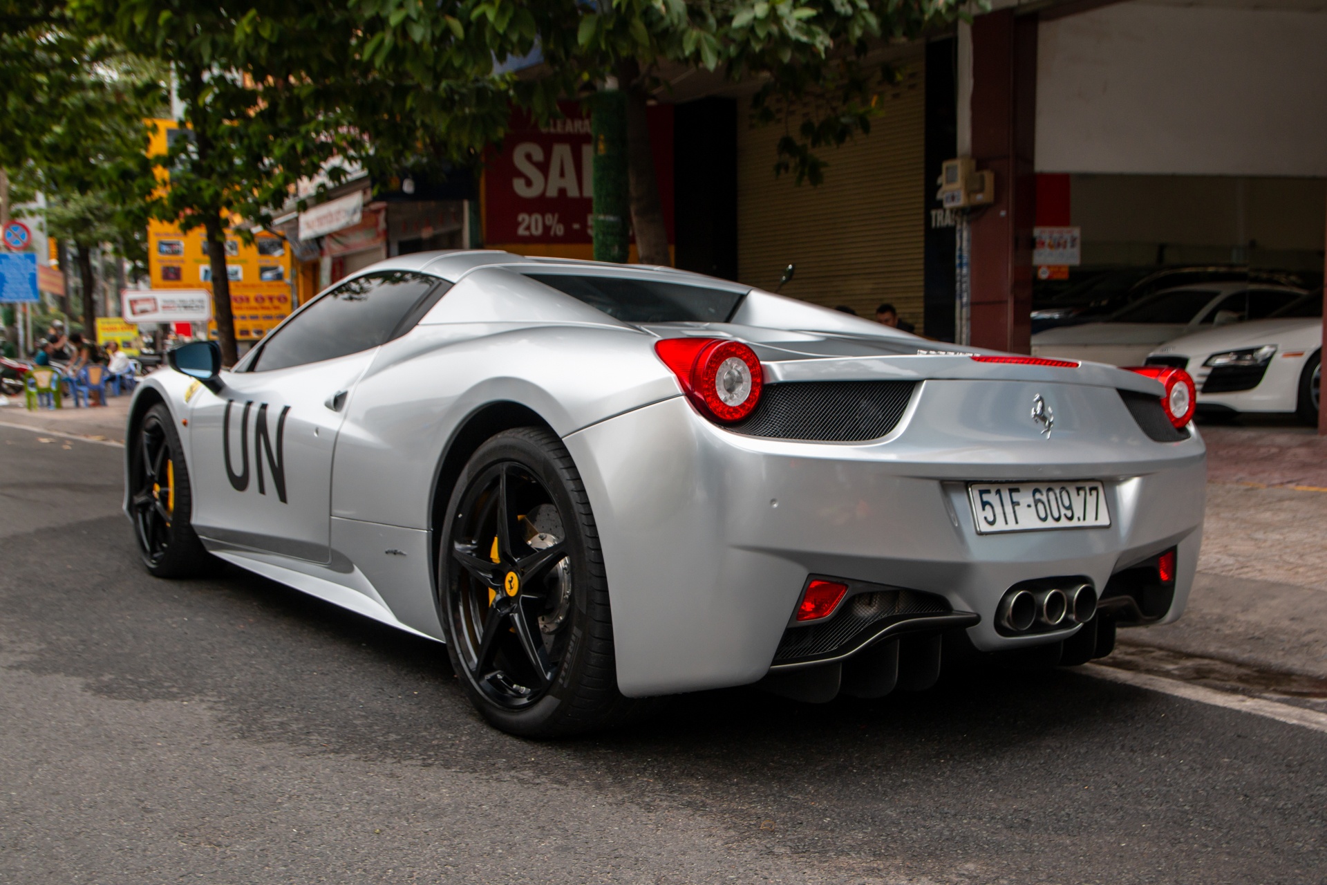 Ferrari 458 Spider anh 11