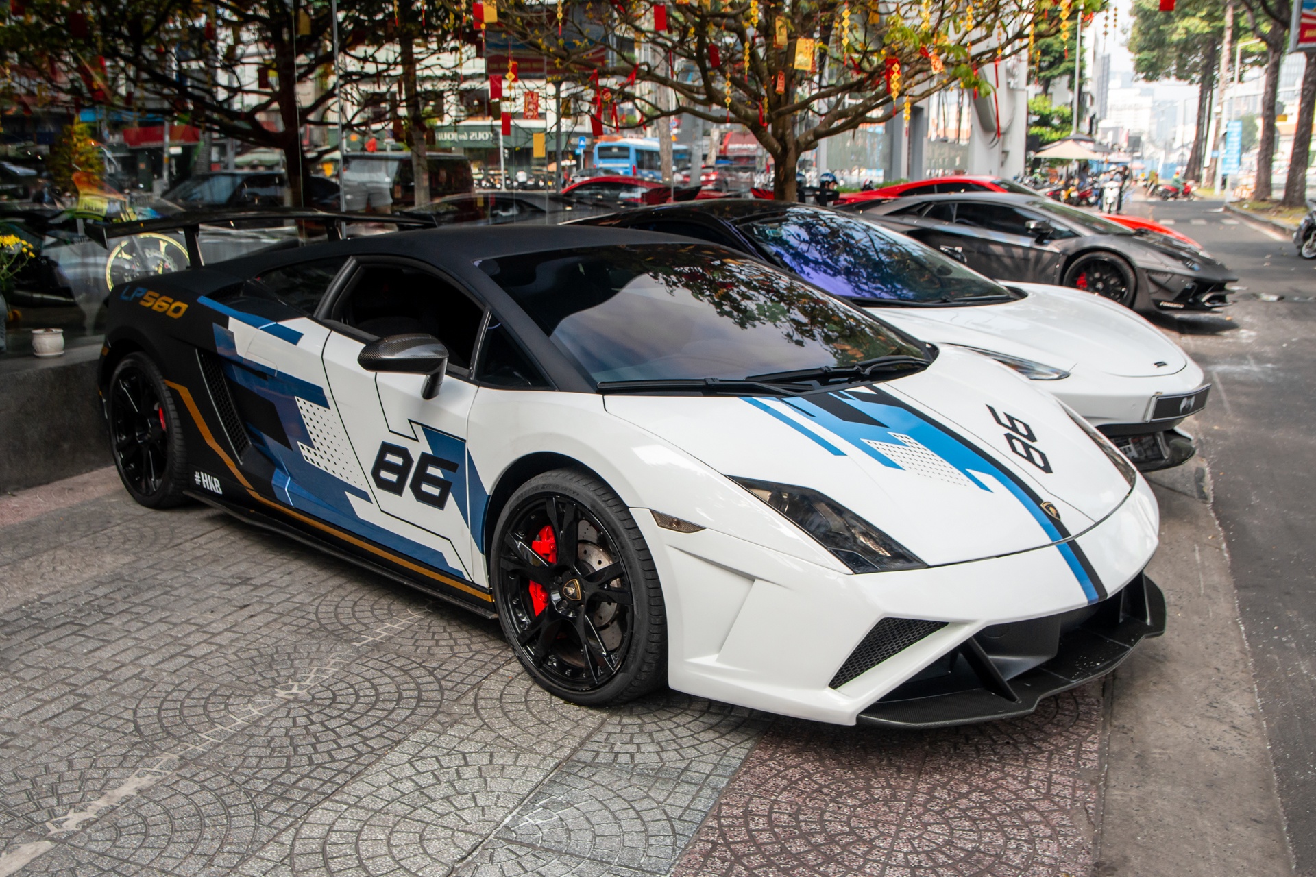 Lamborghini Gallardo doc nhat Viet Nam tai xuat voi dien mao moi hinh anh