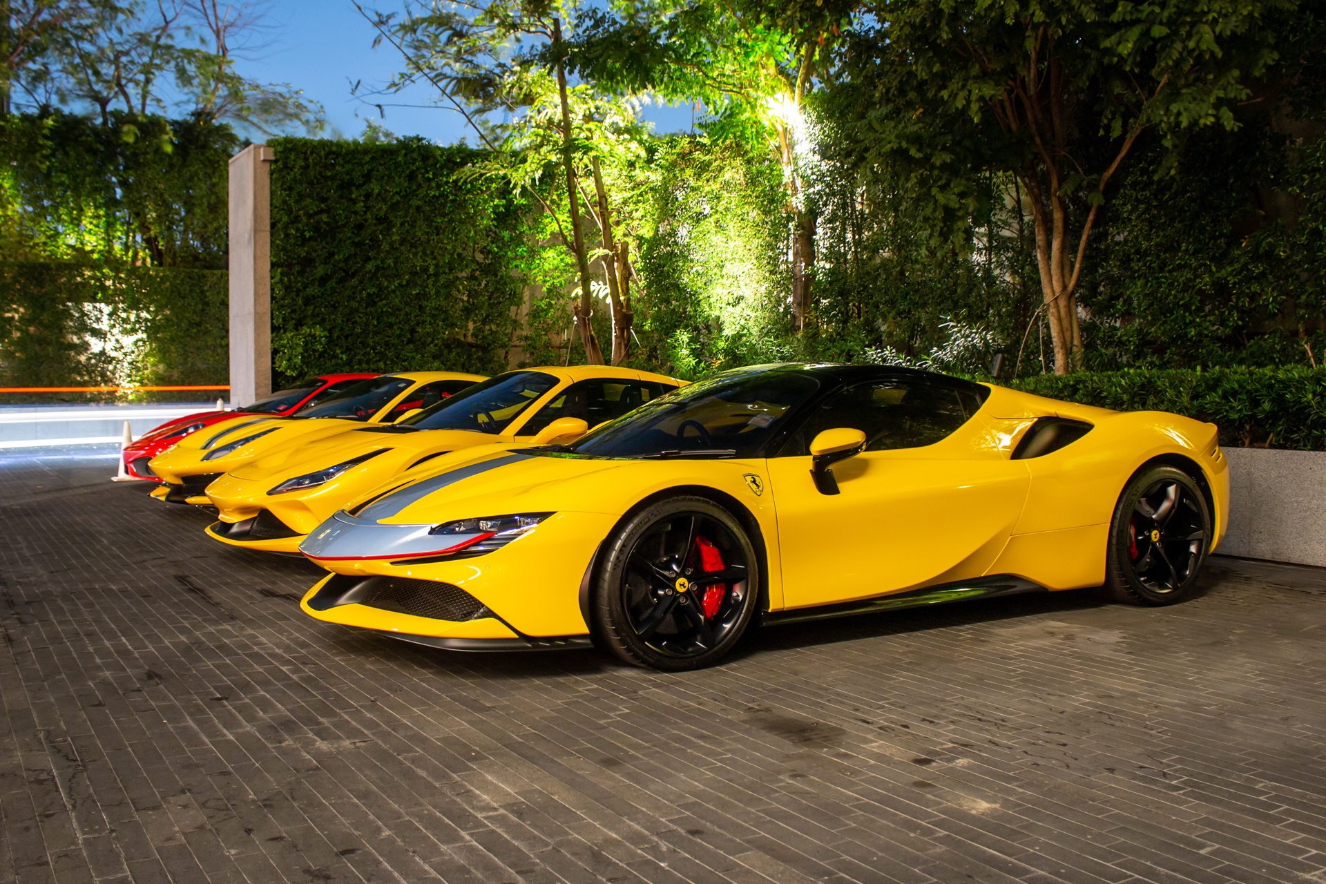 Ferrari  ảnh 8 Ferrari anh 8