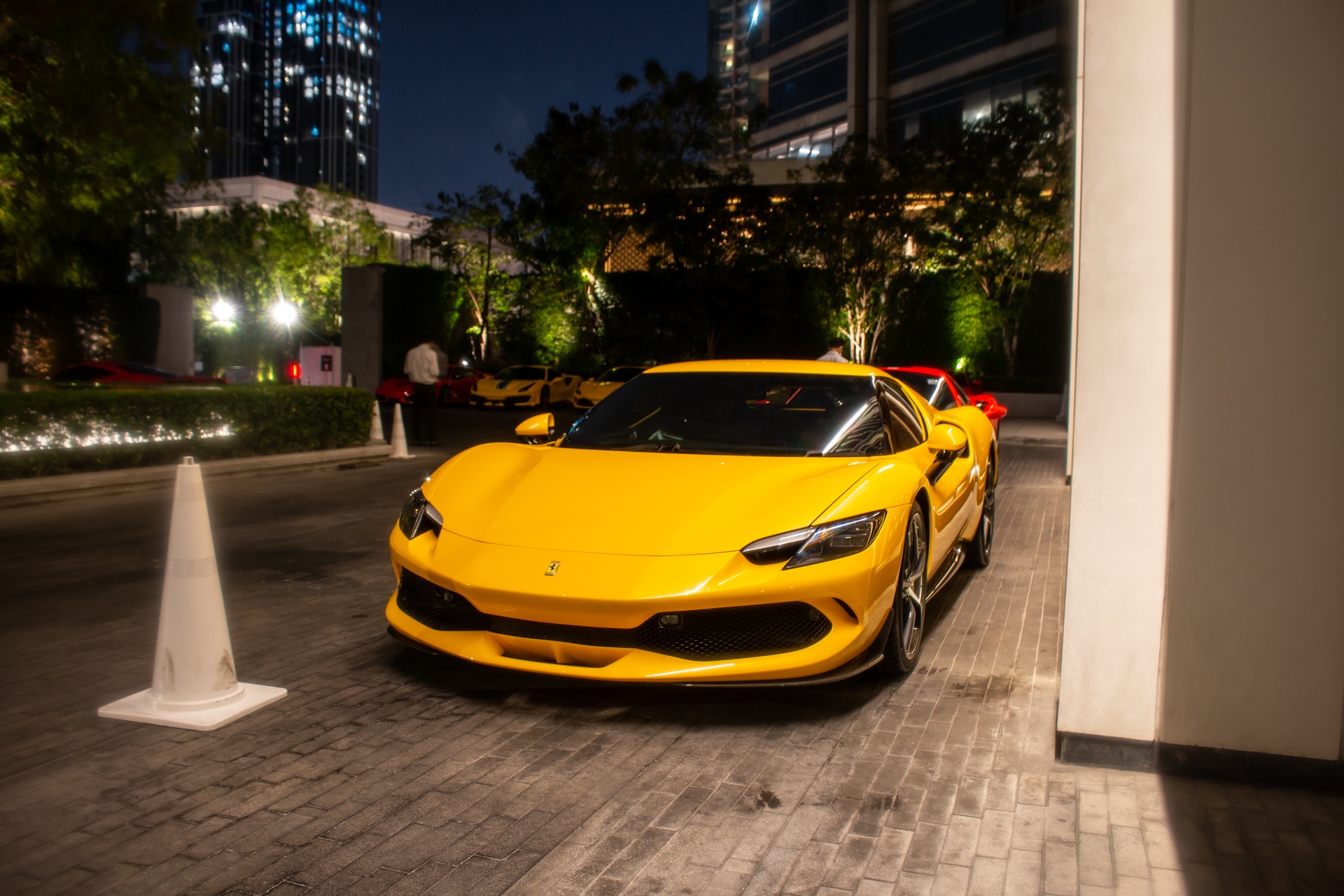 Ferrari  ảnh 10 Ferrari anh 10