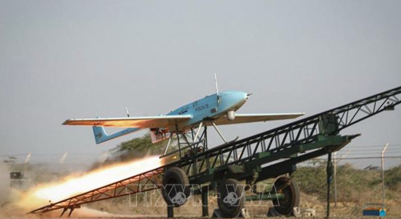 Quan doi Israel chan thiet bi bay khong nguoi lai cua Iran hinh anh