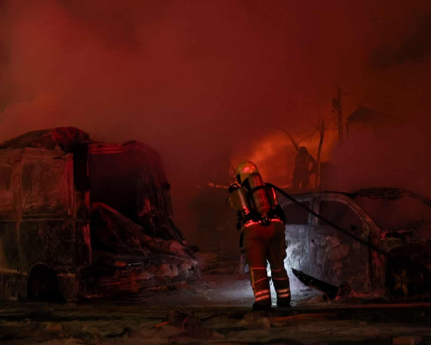 Iran canh bao 'huy diet' Israel, tuyen bo khong dam phan ngung ban hinh anh