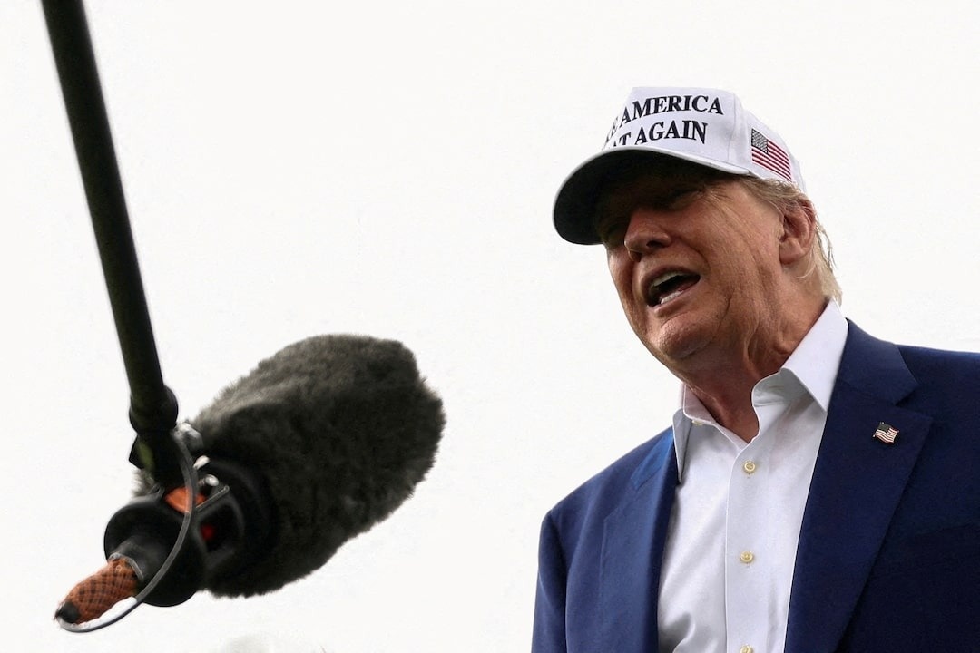 WSJ: Tong thong Trump bi mat phe chuan ke hoach tan cong Iran hinh anh