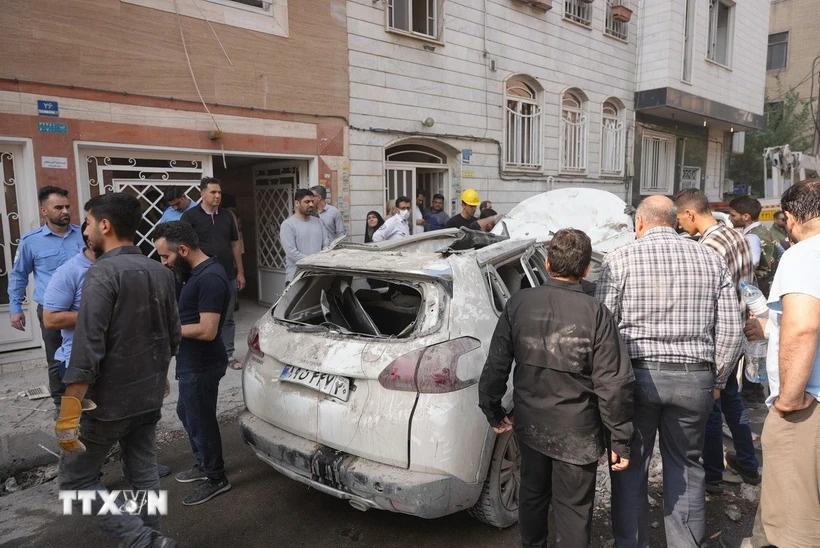 18 cong dan Viet Nam da duoc so tan khoi Iran hinh anh