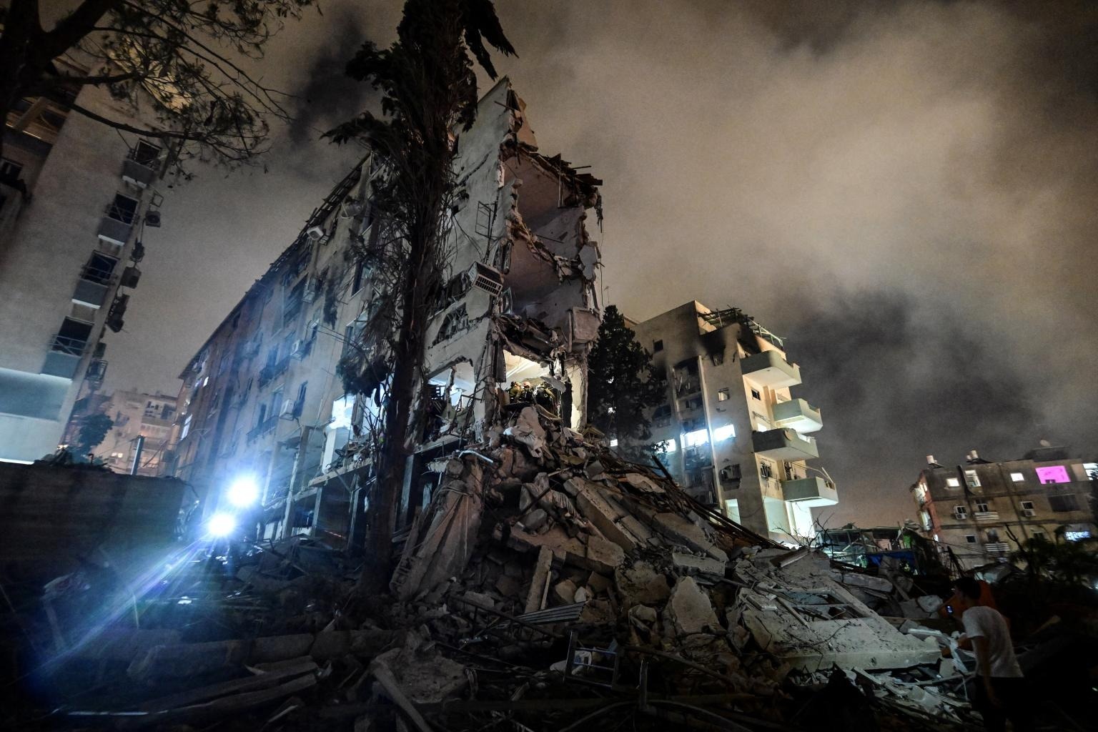 Nhin lai 4 ngay leo thang chua tung co giua Israel va Iran hinh anh