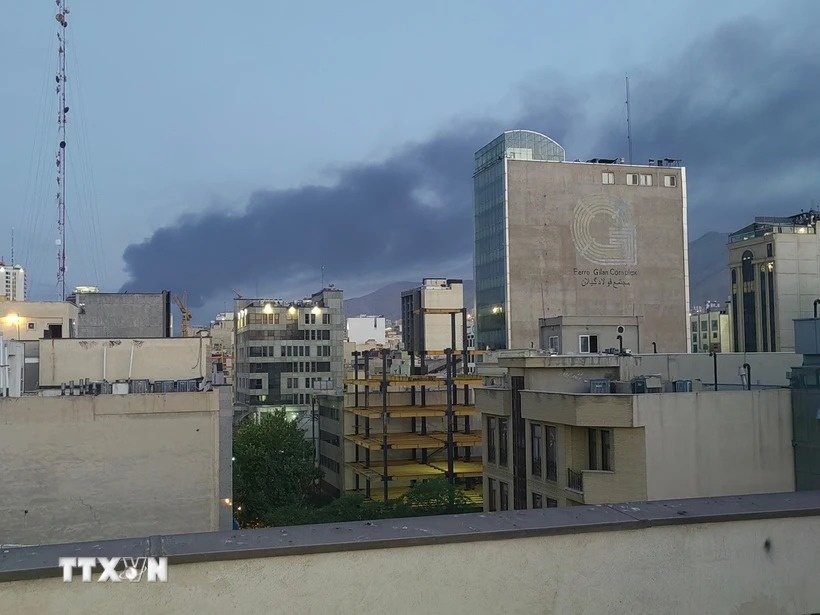 IAEA: Israel pha huy toa nha quan trong tai co so hat nhan Khondab hinh anh