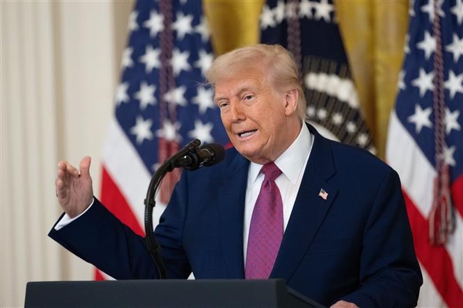 The Times: TT My Donald Trump can nhac ap thue 500% voi dau Nga hinh anh