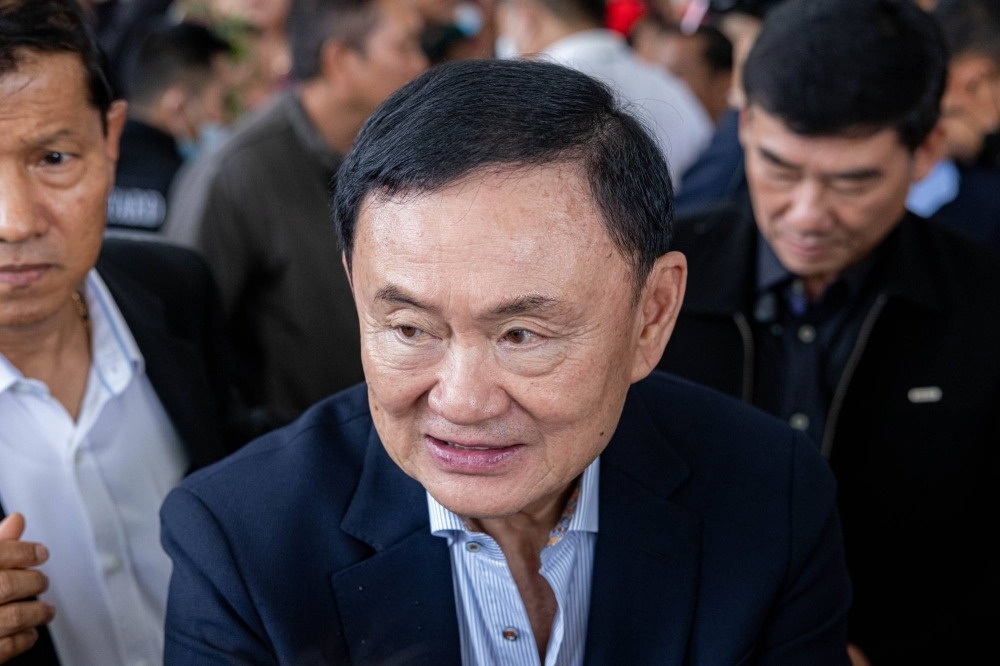 Cuu Thu tuong Thaksin hau toa ve toi khi quan hinh anh