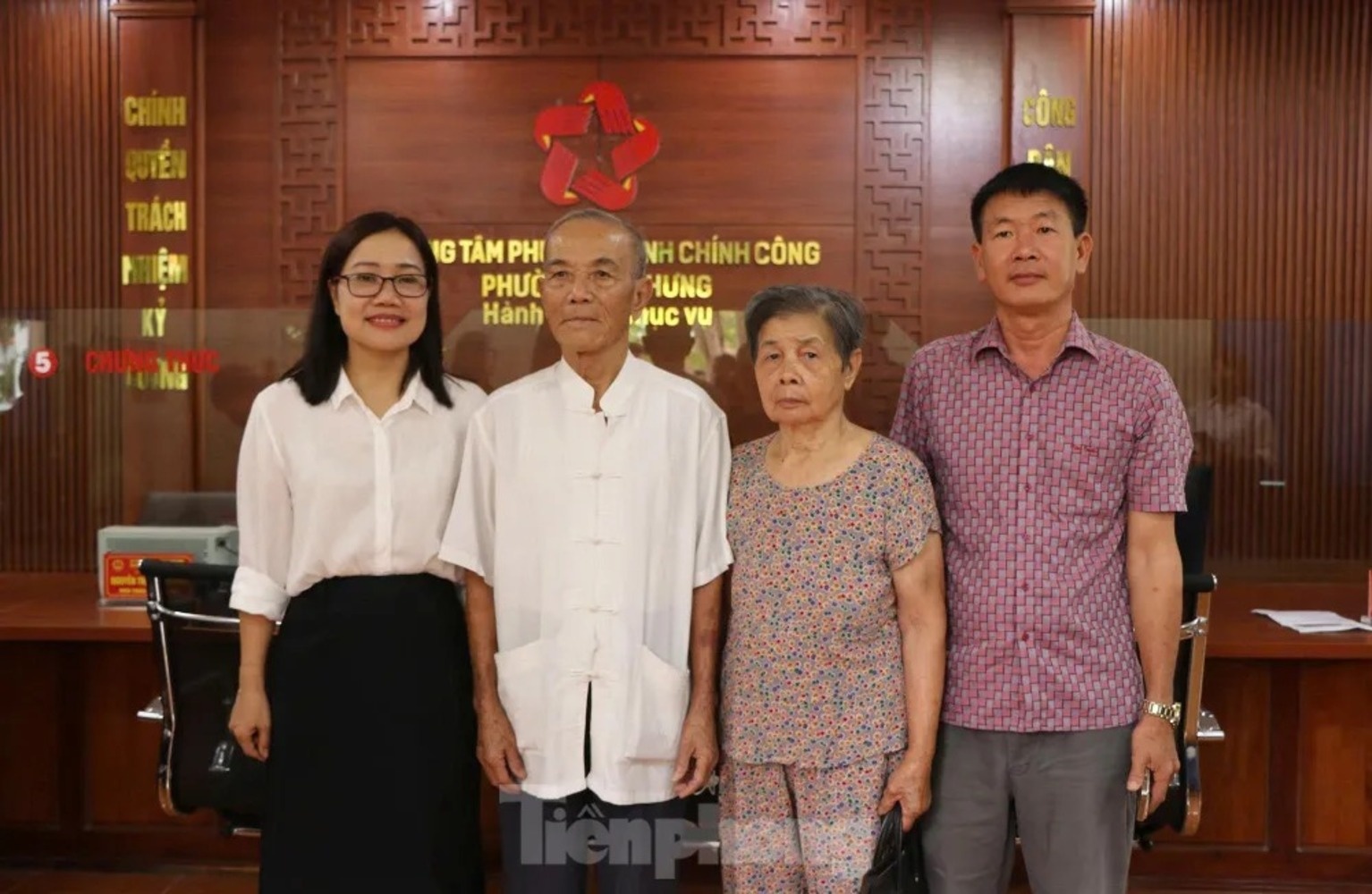 Cu ong,  88 tuoi,  sat nhap anh 3