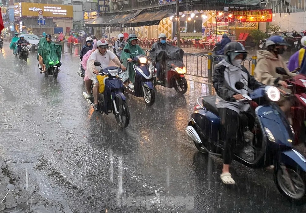 Mua dong Ho Chi Minh anh 1