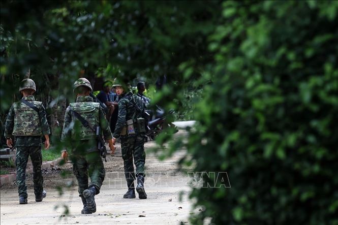 Bo truong Ngoai giao ASEAN hoi thuc Thai Lan, Campuchia dam phan hinh anh