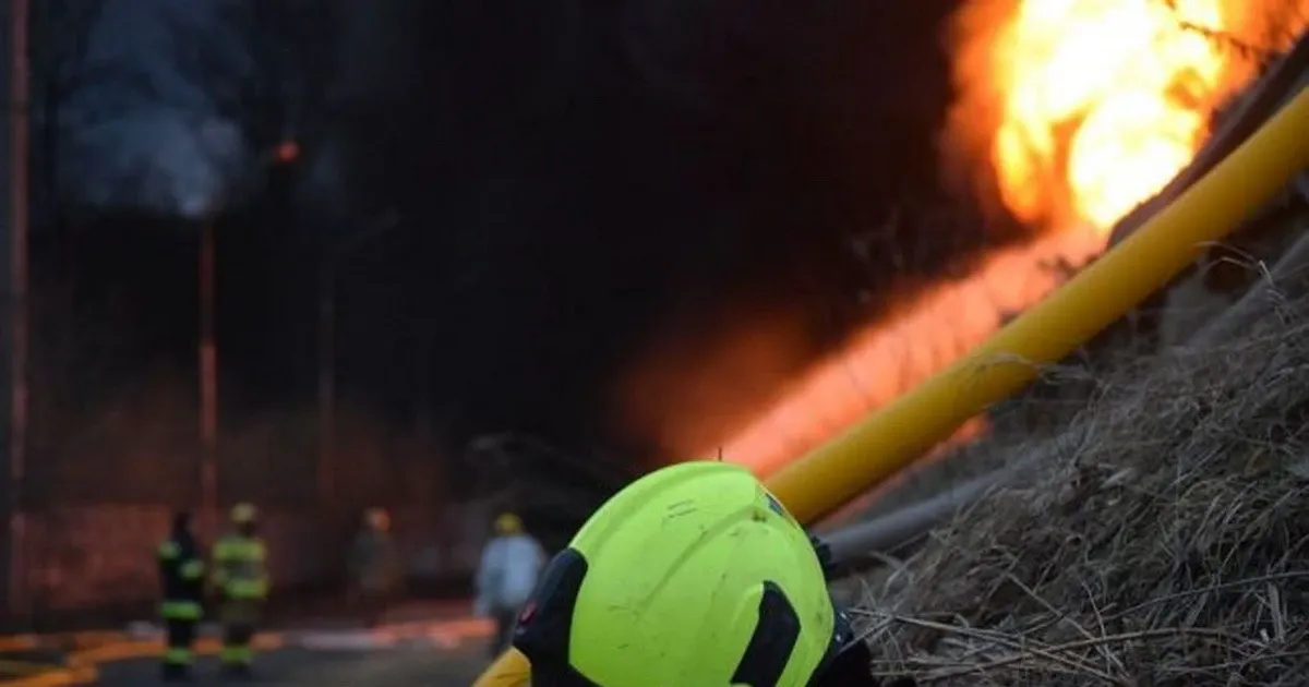 Nga: Chay lon tai kho nhien lieu o Sochi, nghi do Ukraine tan cong hinh anh