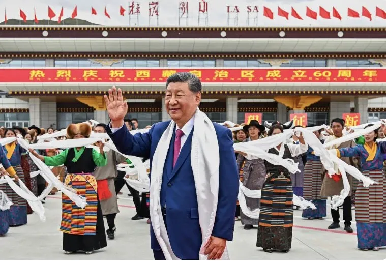 Chu tich Trung Quoc Tap Can Binh tham Tay Tang hinh anh