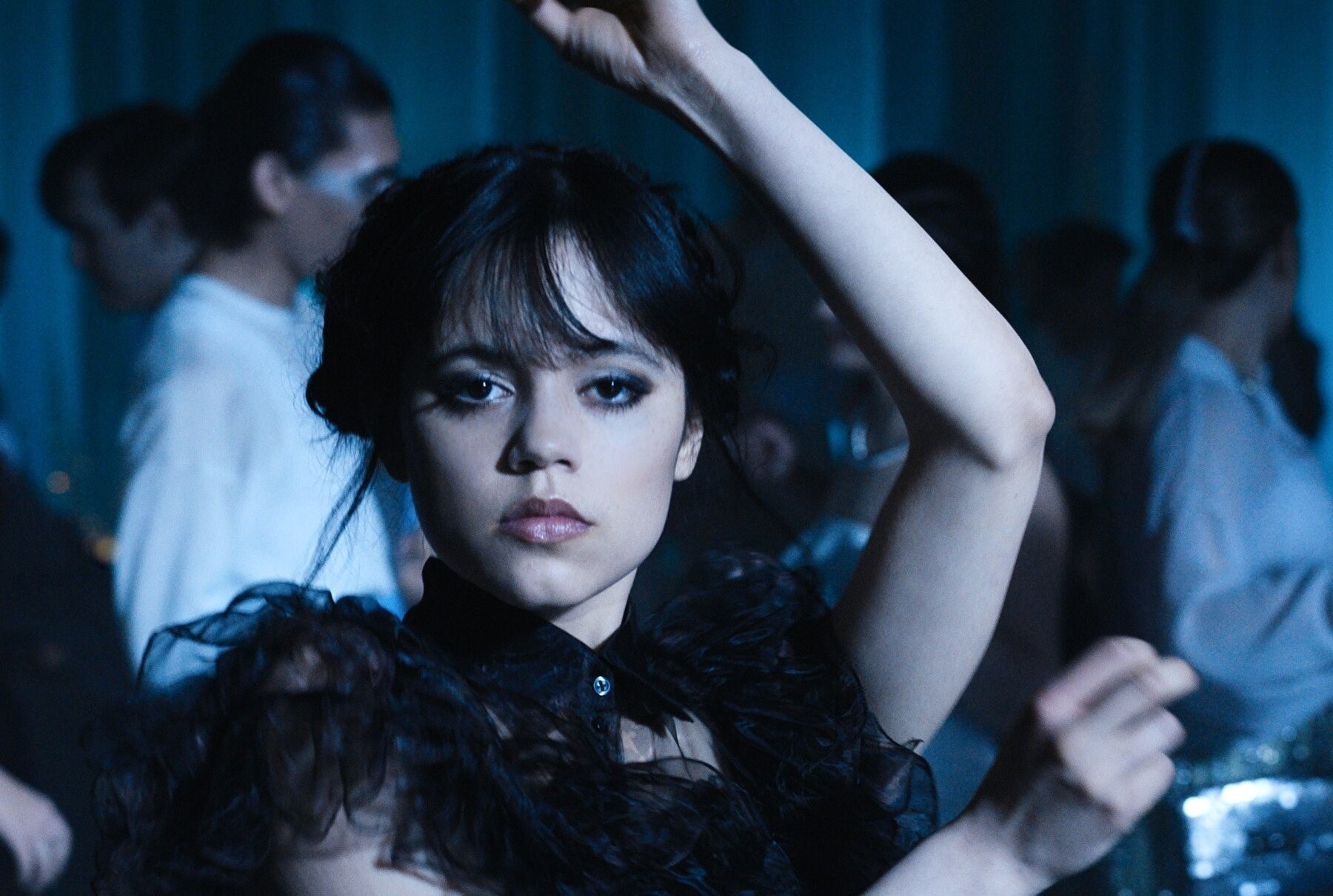 Xu huong make-up ‘bien thieu ngu thanh net quyen ru’ hinh anh